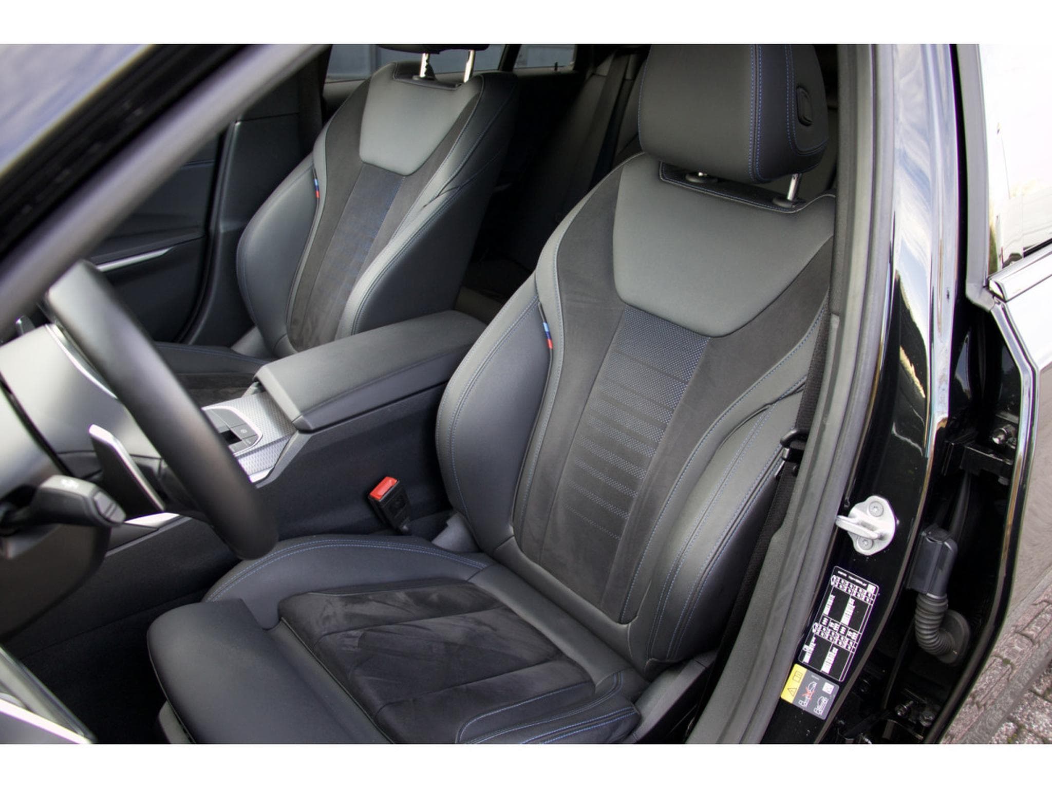 BMW 330 e Touring Aut. pack M Sport ACC (2024) - Photo 7