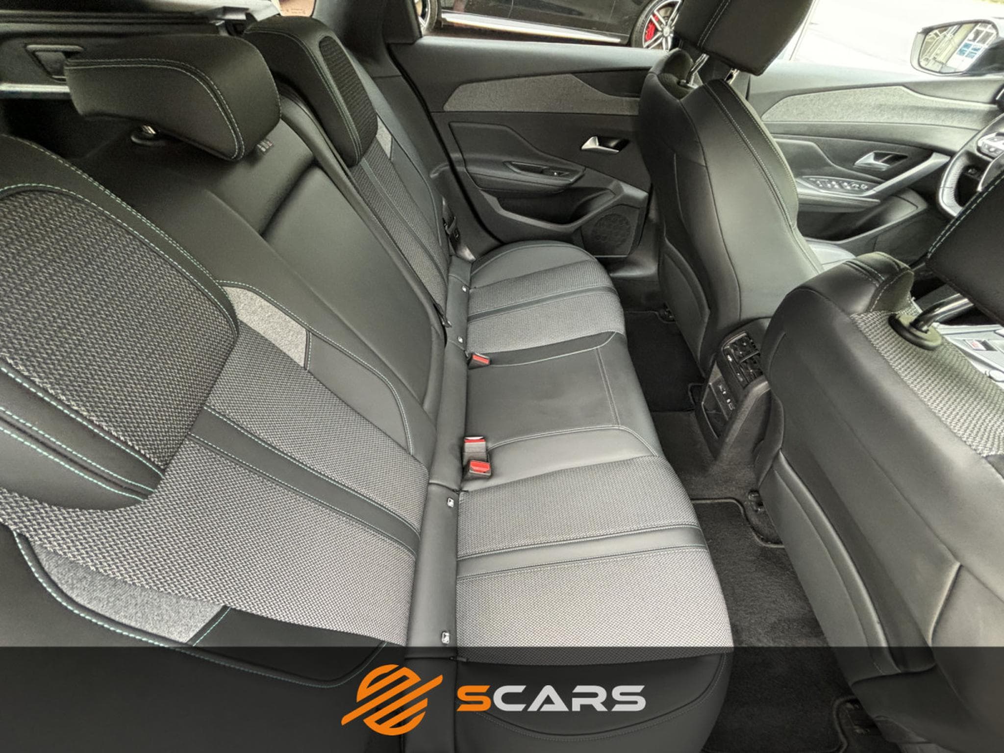 Peugeot 308 GT LINE  1.5 Blue HDI 131cv (2022) - Foto 11
