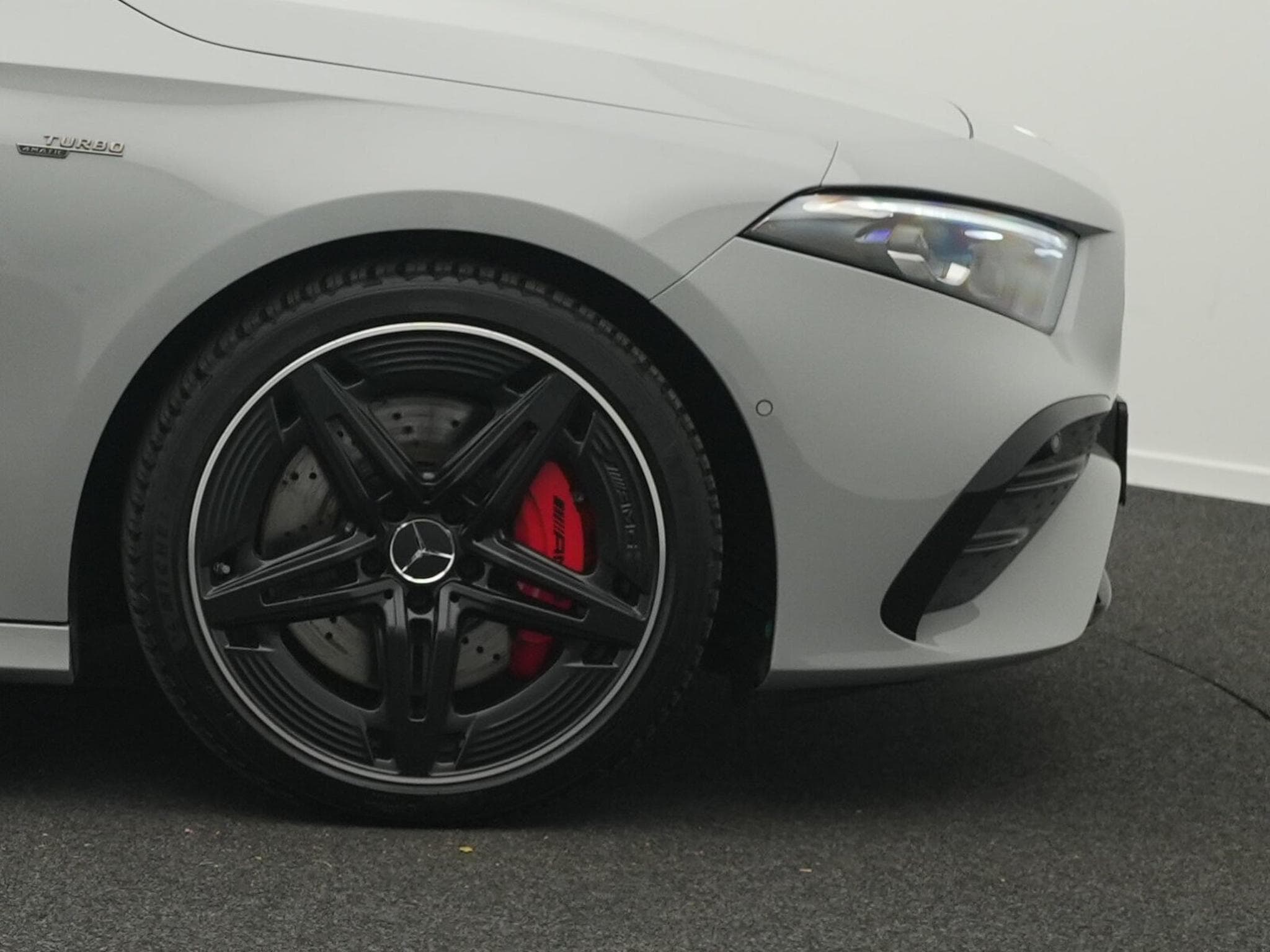 Mercedes A 35 AMG A 35 4M AMG Multi+Kamera+Night+MBUX (2025) - Photo 8