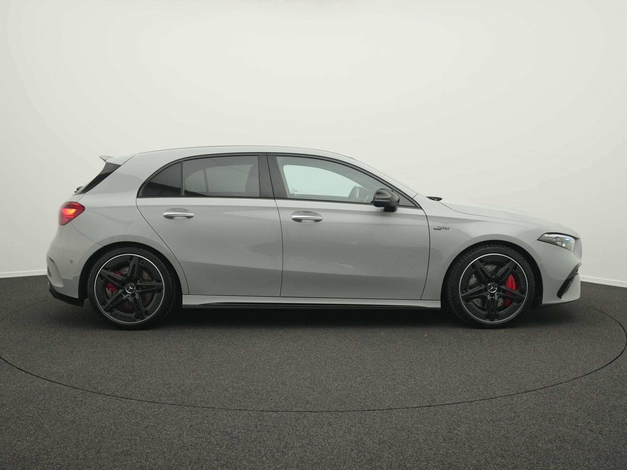 Mercedes A 35 AMG A 35 4M AMG Multi+Kamera+Night+MBUX (2025) - Photo 5