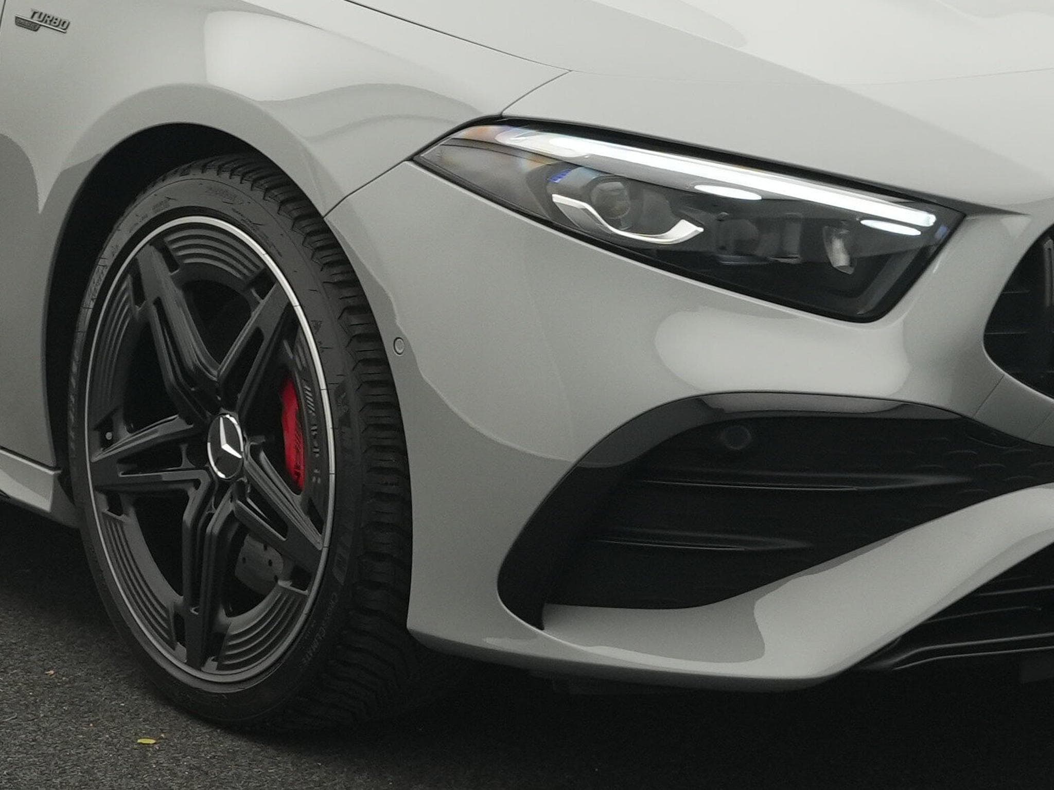 Mercedes A 35 AMG A 35 4M AMG Multi+Kamera+Night+MBUX (2025) - Photo 9