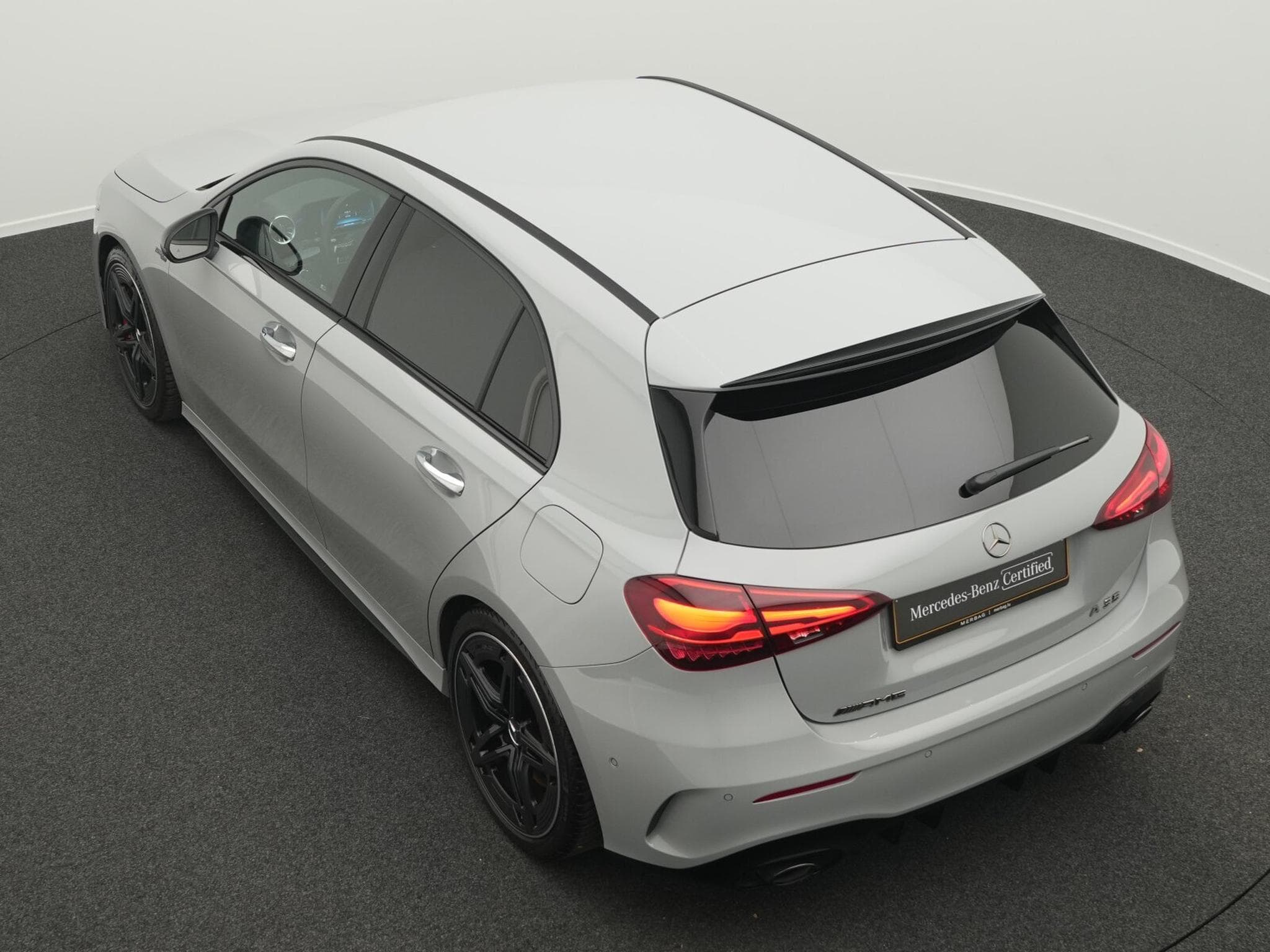 Mercedes A 35 AMG A 35 4M AMG Multi+Kamera+Night+MBUX (2025) - Photo 13