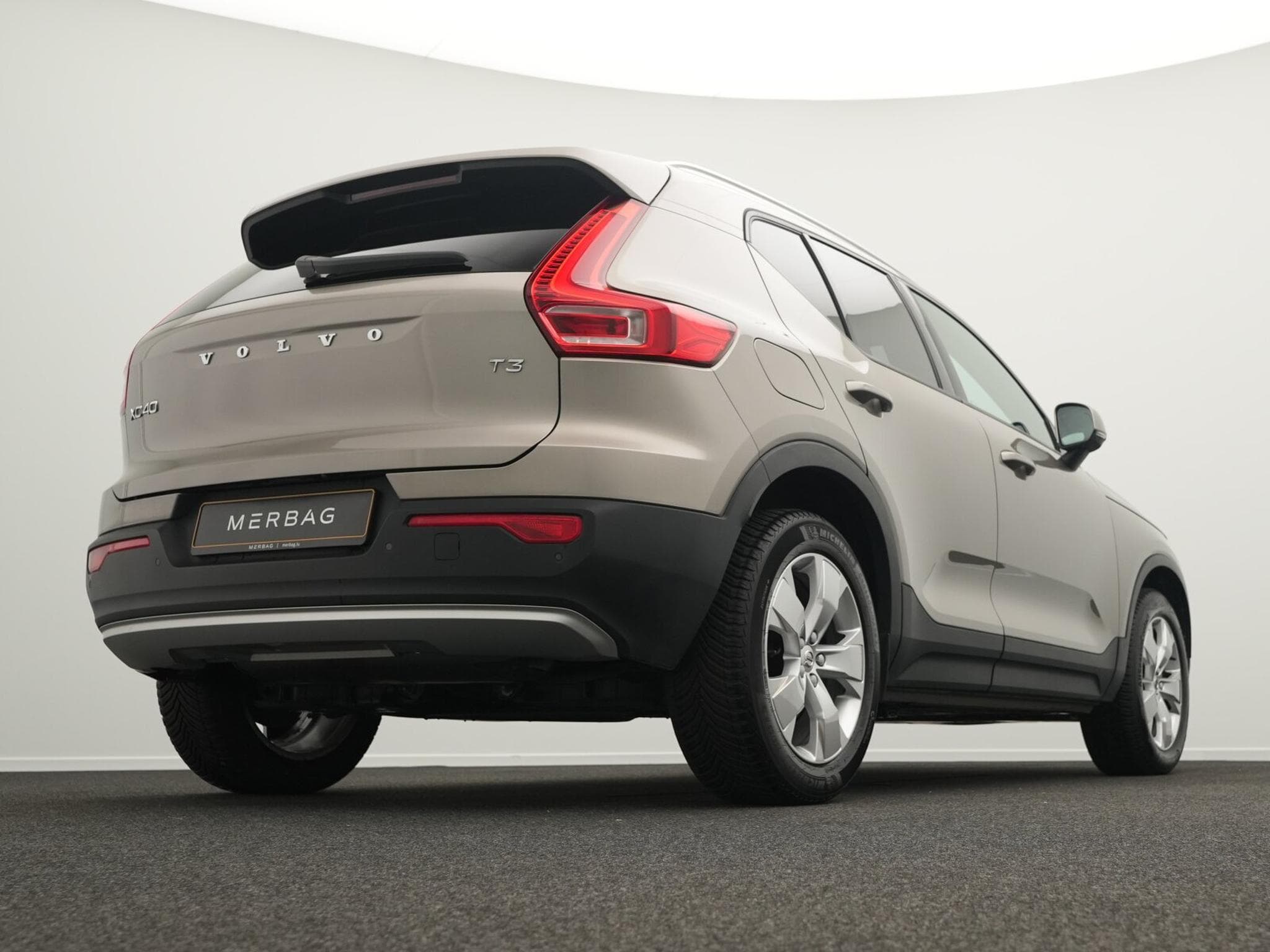Volvo XC40 XC 40 T3 2WD Momentum Pro (2020) - Photo 11