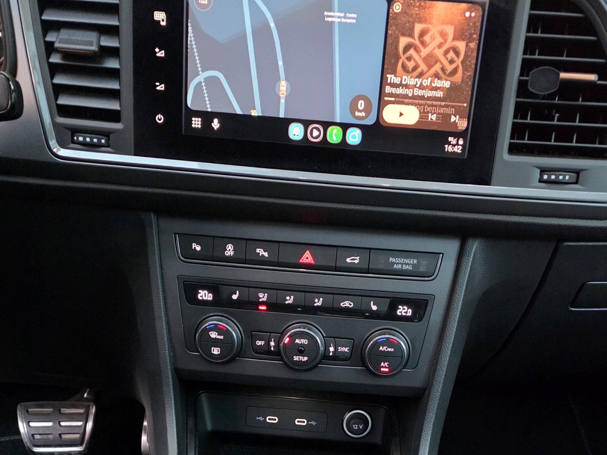 Cupra Ateca Tribe Edition (2023) - Photo 9