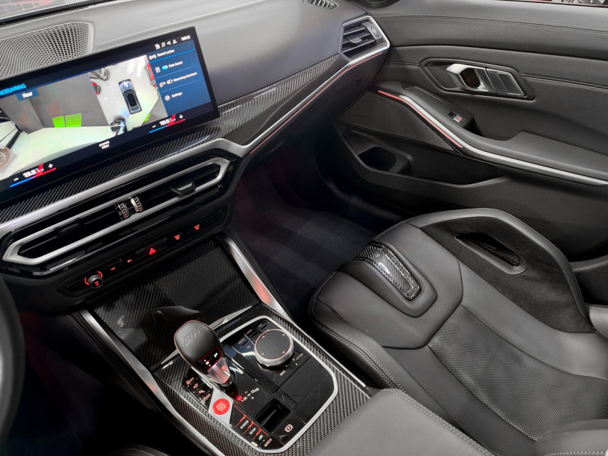 BMW M3 Competition xDrive Carbon seats (2024) - Photo 12