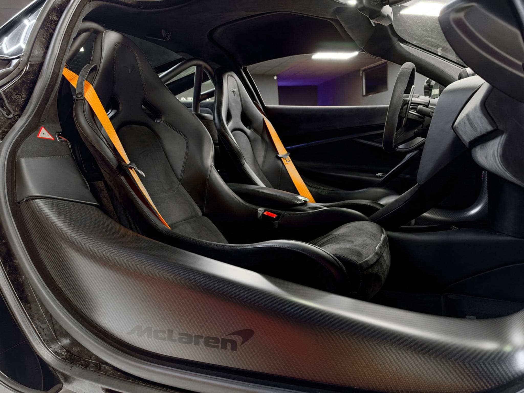 McLaren 720S TRACK PACK / PERF. / CARBON 1,2,3 / CarPlay (2022) - Photo 11
