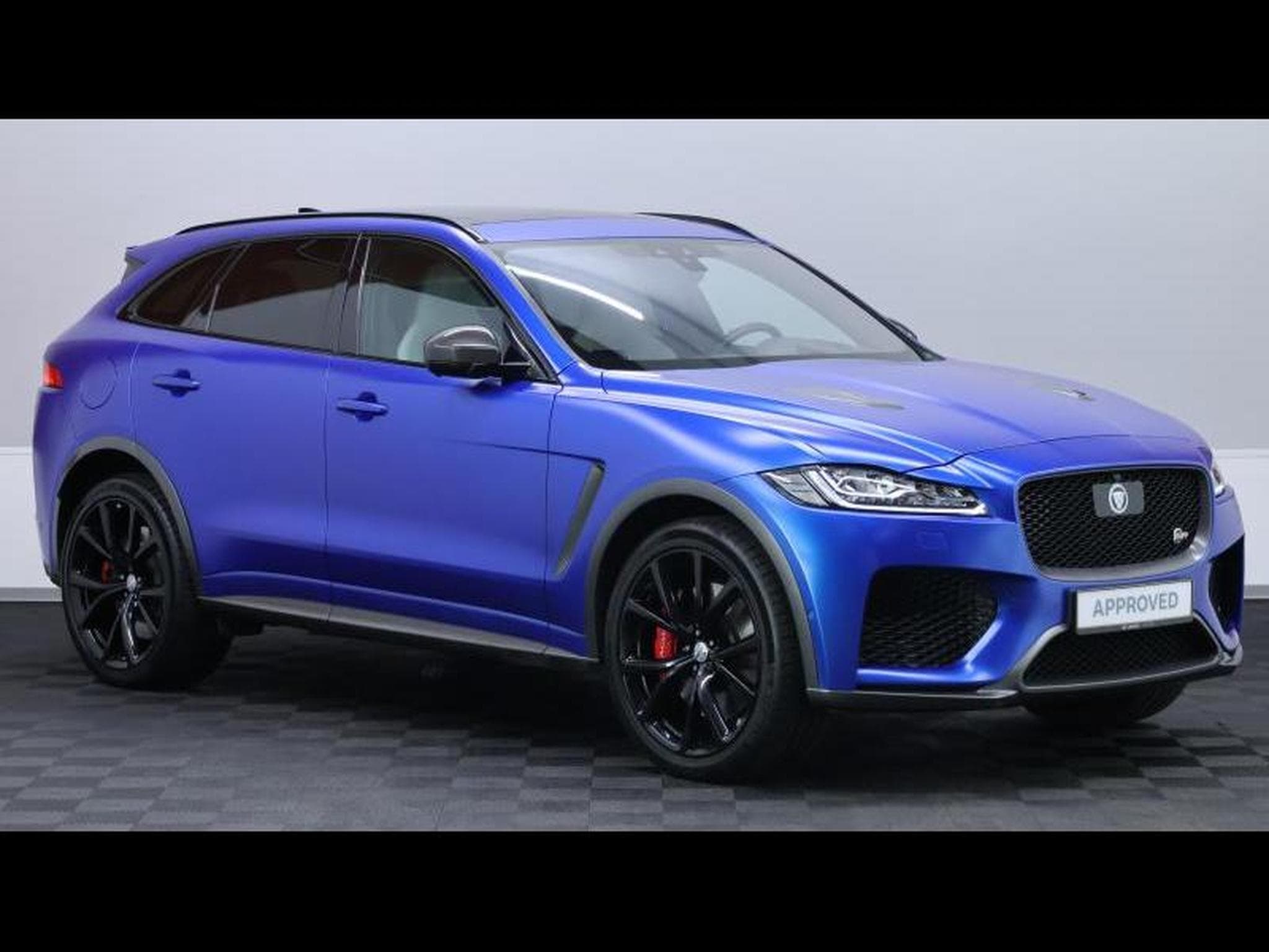 Jaguar F-Pace 5.0 V8 550ch SV paint (2020) - Foto 3