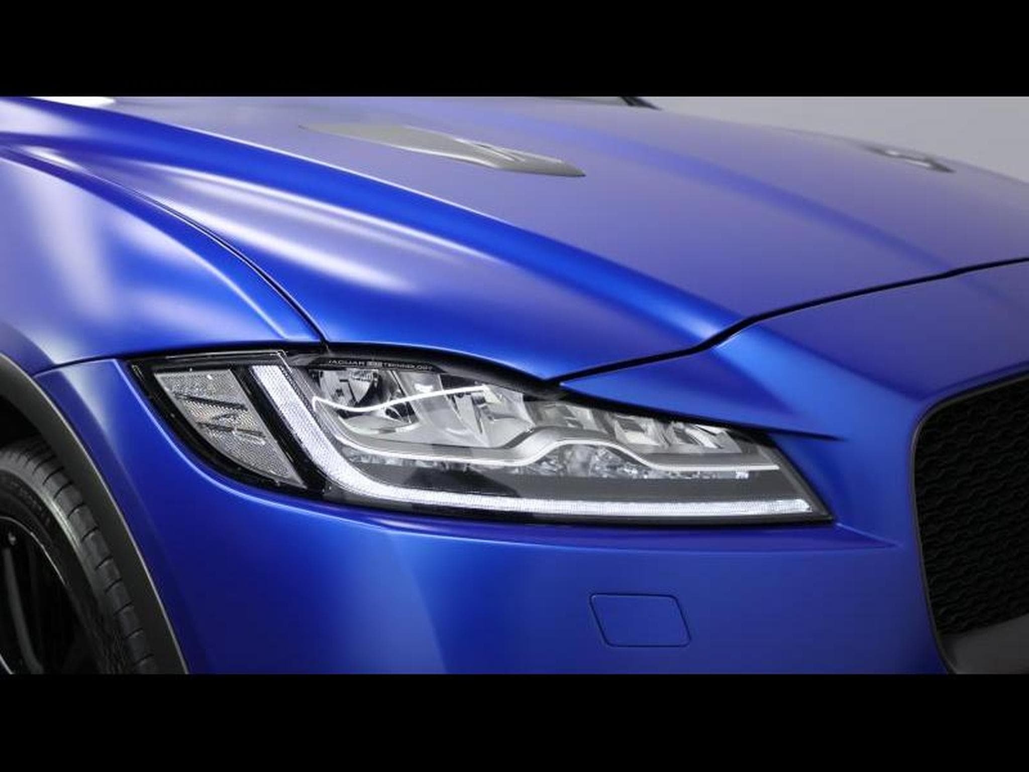 Jaguar F-Pace 5.0 V8 550ch SV paint (2020) - Foto 9