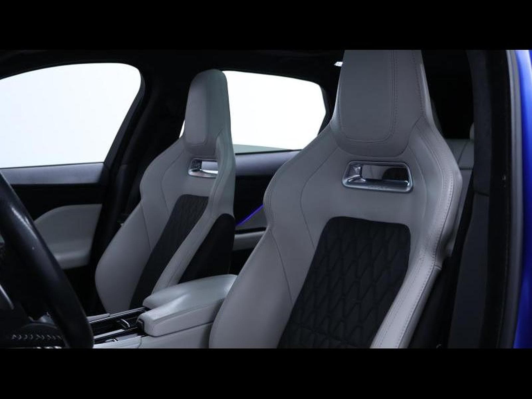 Jaguar F-Pace 5.0 V8 550ch SV paint (2020) - Foto 20