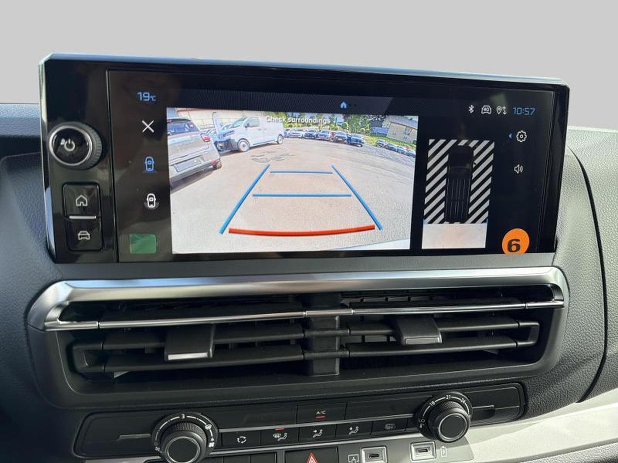Peugeot Expert IV Premium (2026) - Photo 16