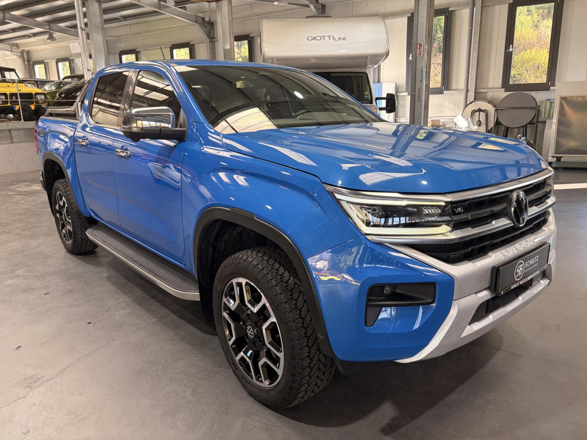 VW Amarok 3.0 TDi V6 240HP (2023) - Photo 1
