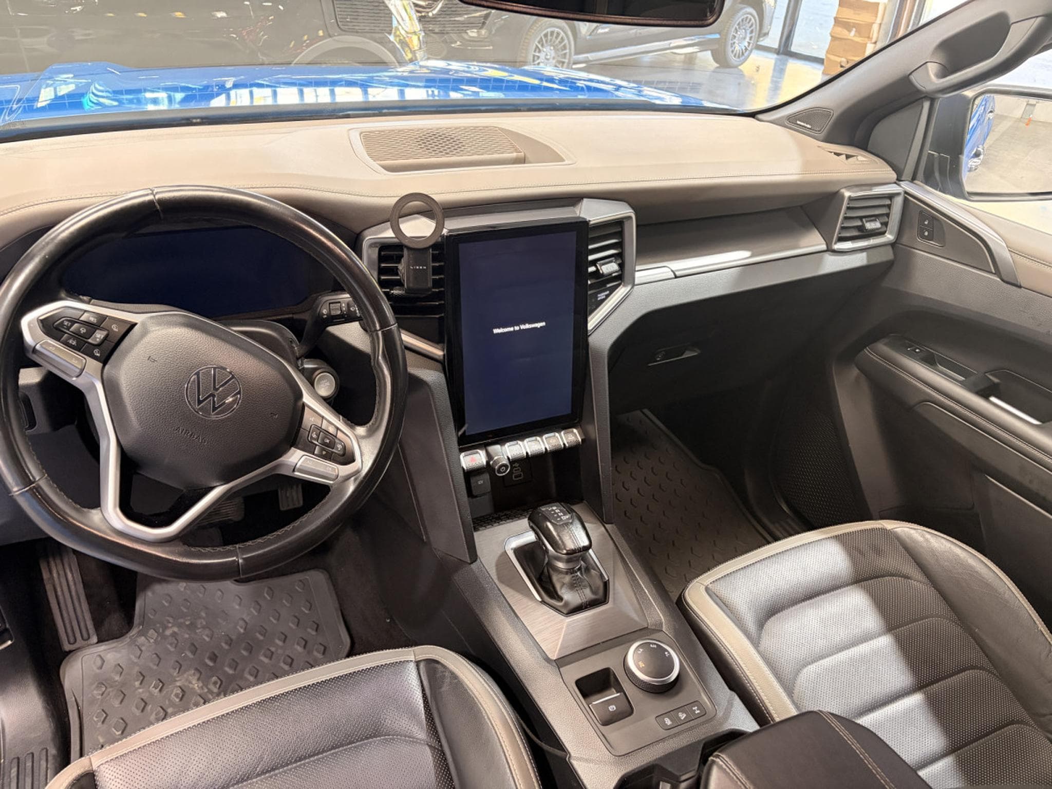 VW Amarok 3.0 TDi V6 240HP (2023) - Photo 9