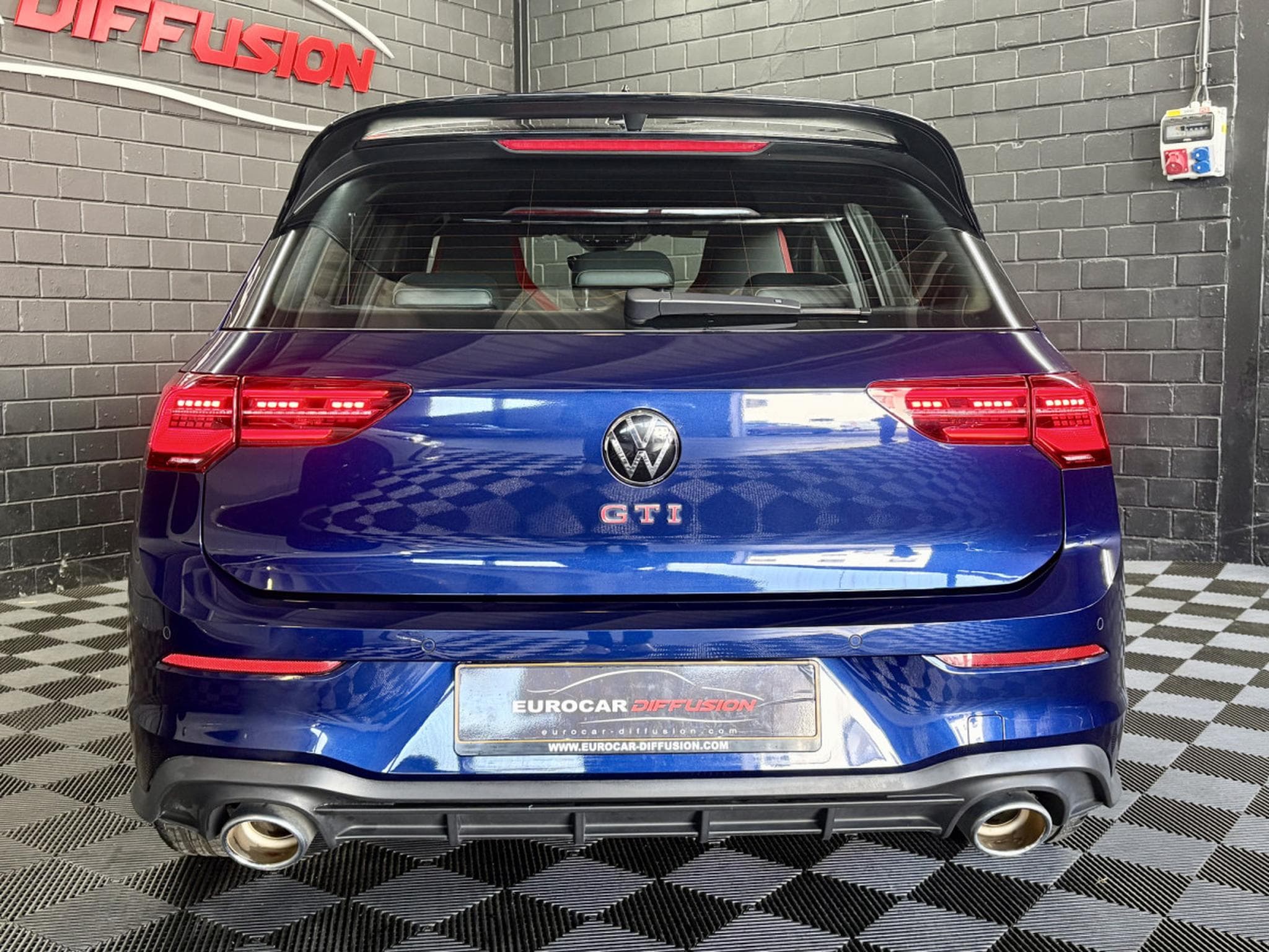 VW Golf GTI Clubsport 2.0 TSI 300 CV DSG7 *DCC *MATRIX* *CARPLAY* (2023) - Photo 5