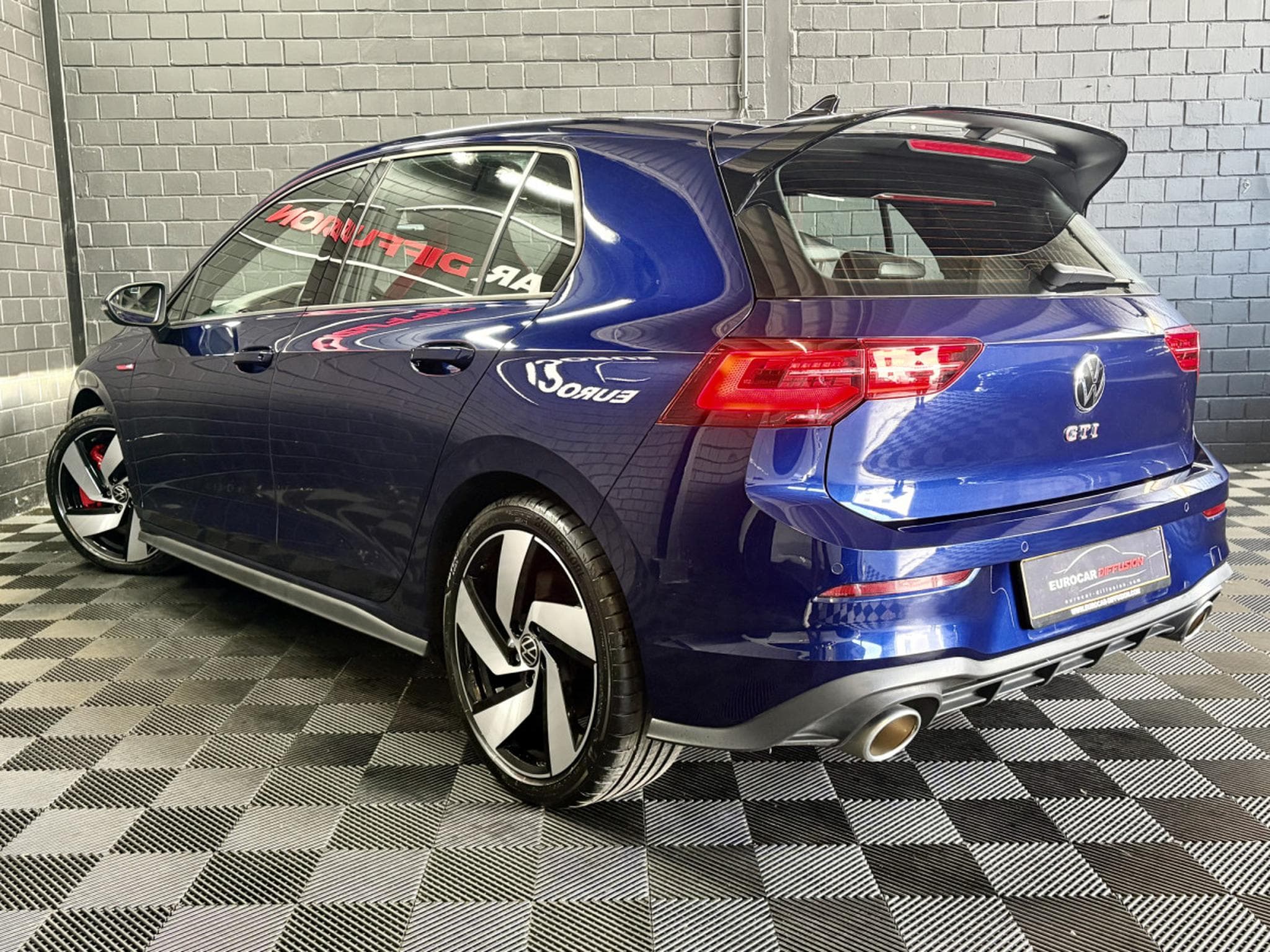 VW Golf GTI Clubsport 2.0 TSI 300 CV DSG7 *DCC *MATRIX* *CARPLAY* (2023) - Photo 4