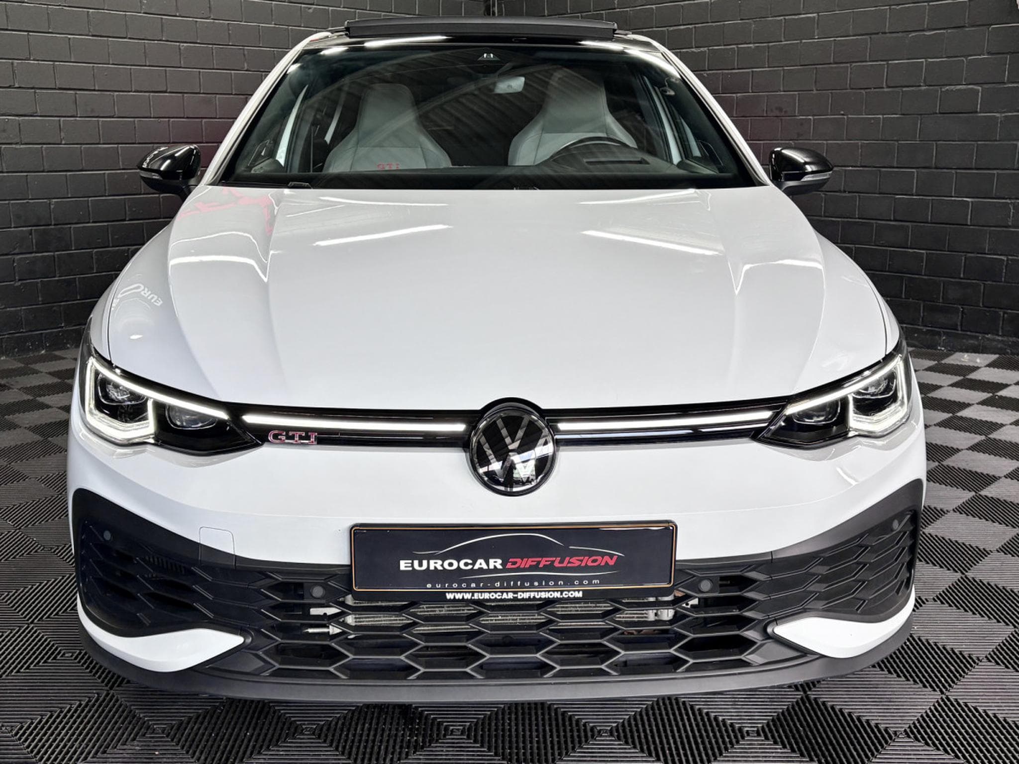 VW Golf GTI Clubsport 2.0 TSI 300 CV DSG7 * MATRIX *PANO* *HARMAN* C (2024) - Photo 2