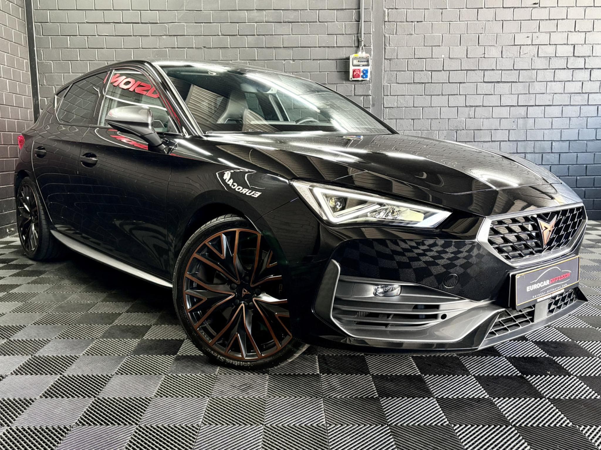 Cupra Leon VZ 2.0 TSI 300CV *DCC *SIEGES CHAUFF* (2024) - Photo 3