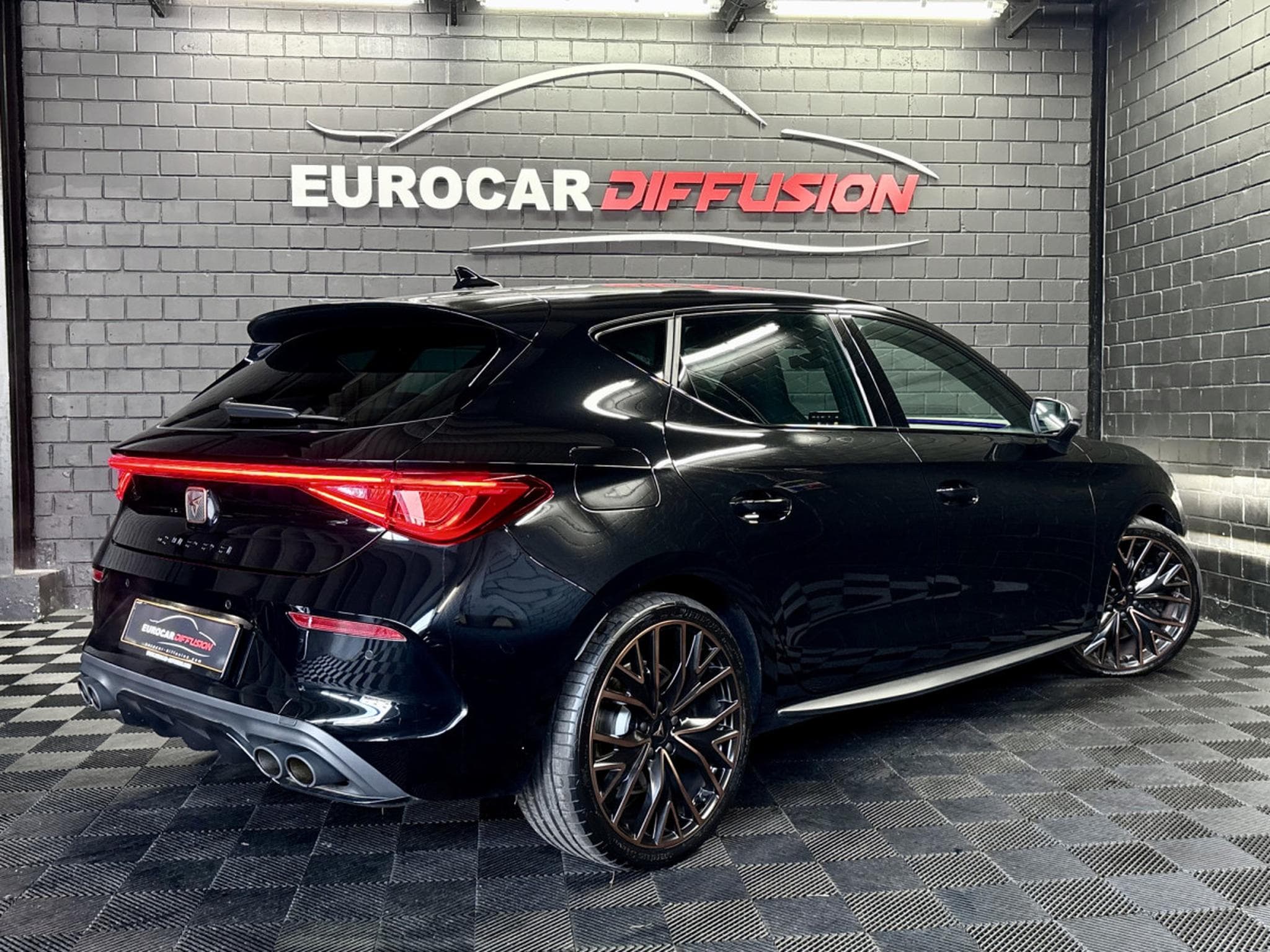 Cupra Leon VZ 2.0 TSI 300CV *DCC *SIEGES CHAUFF* (2024) - Photo 6