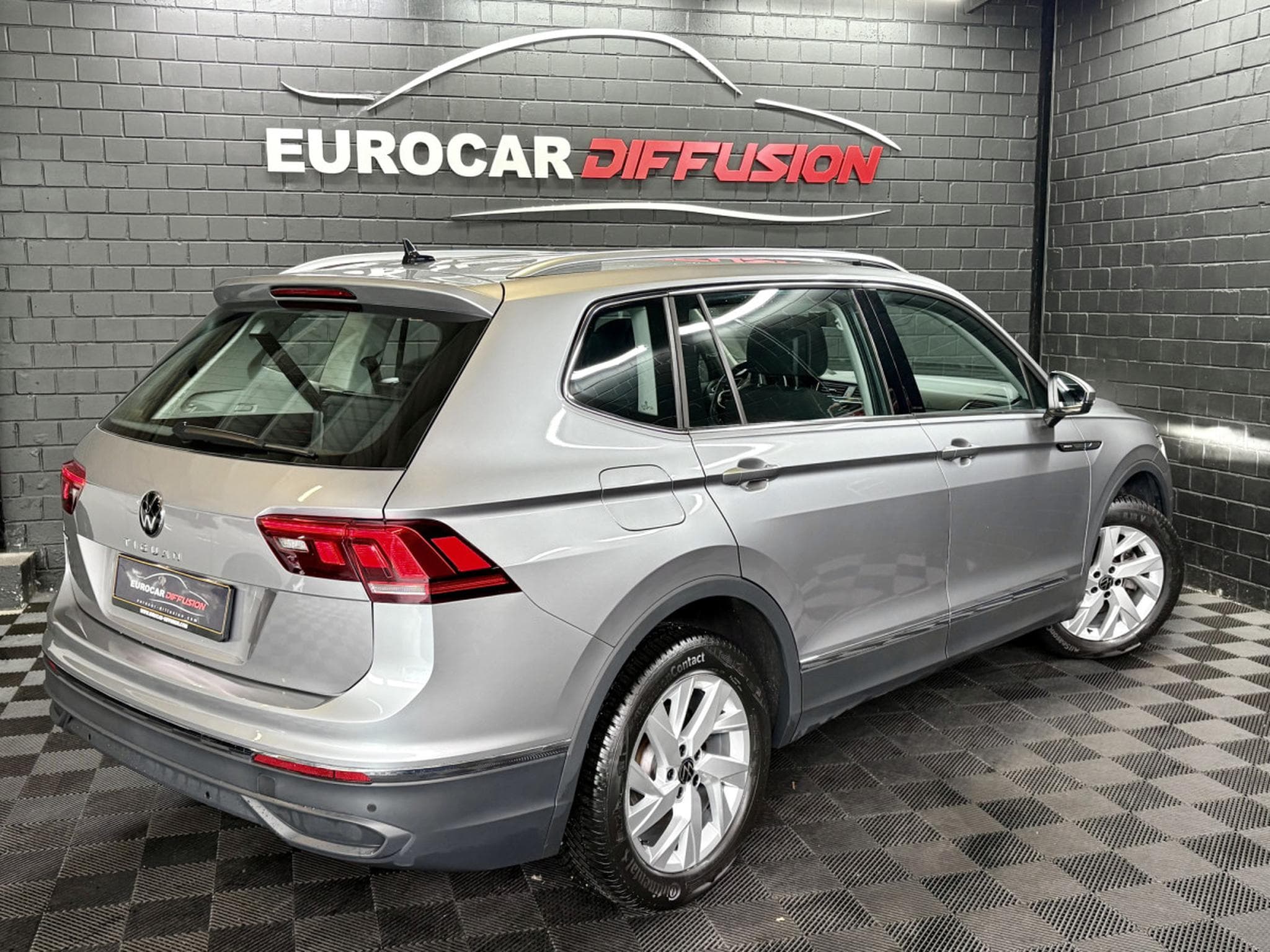 VW Tiguan Life 1.5 TSI 150 CV DSG7 *7 PLACES *ATTELAGE* *HAYON* (2025) - Photo 6