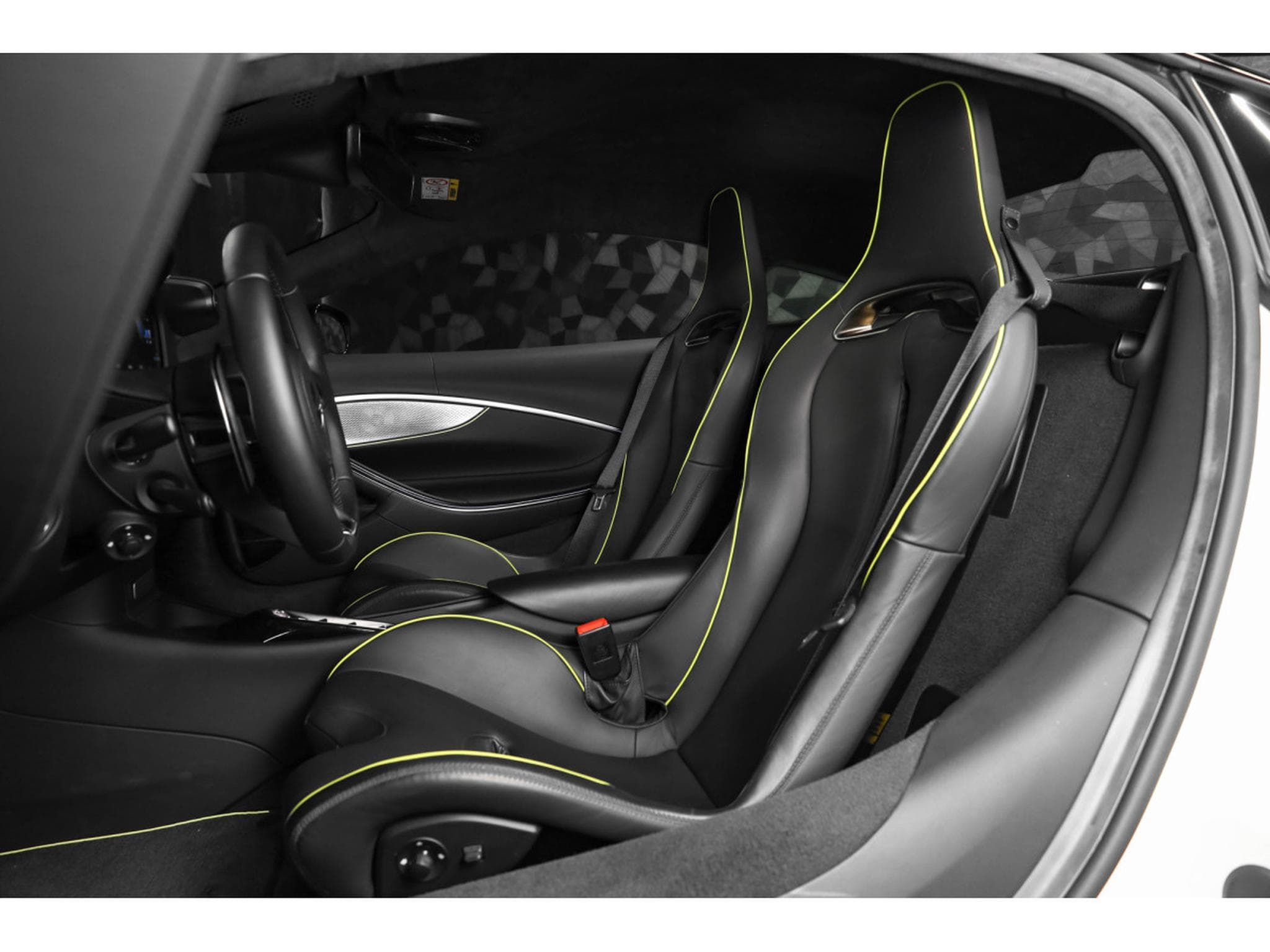 McLaren Artura Coupé V6 Hybrid (2023) - Photo 9