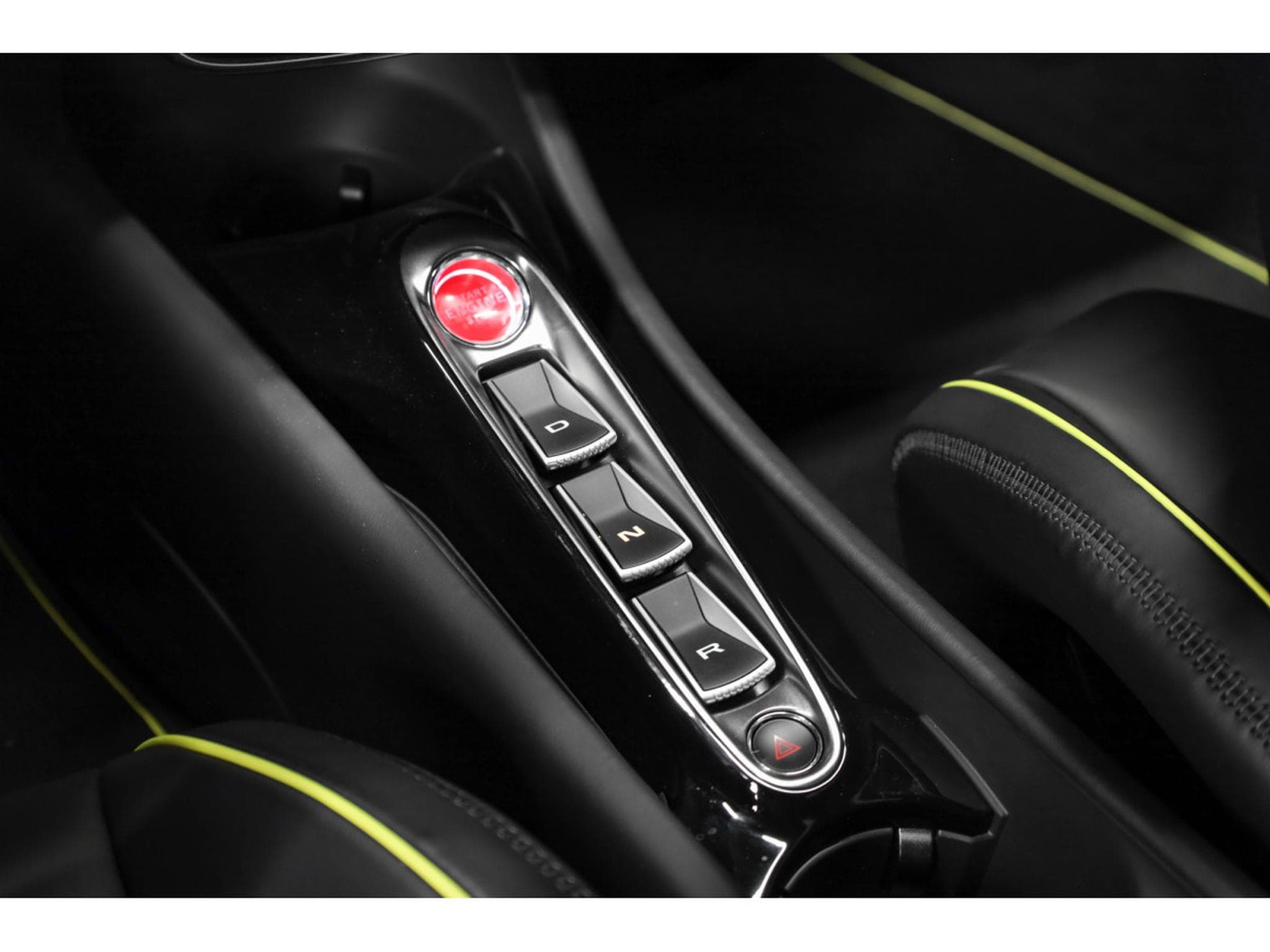 McLaren Artura Coupé V6 Hybrid (2023) - Photo 13