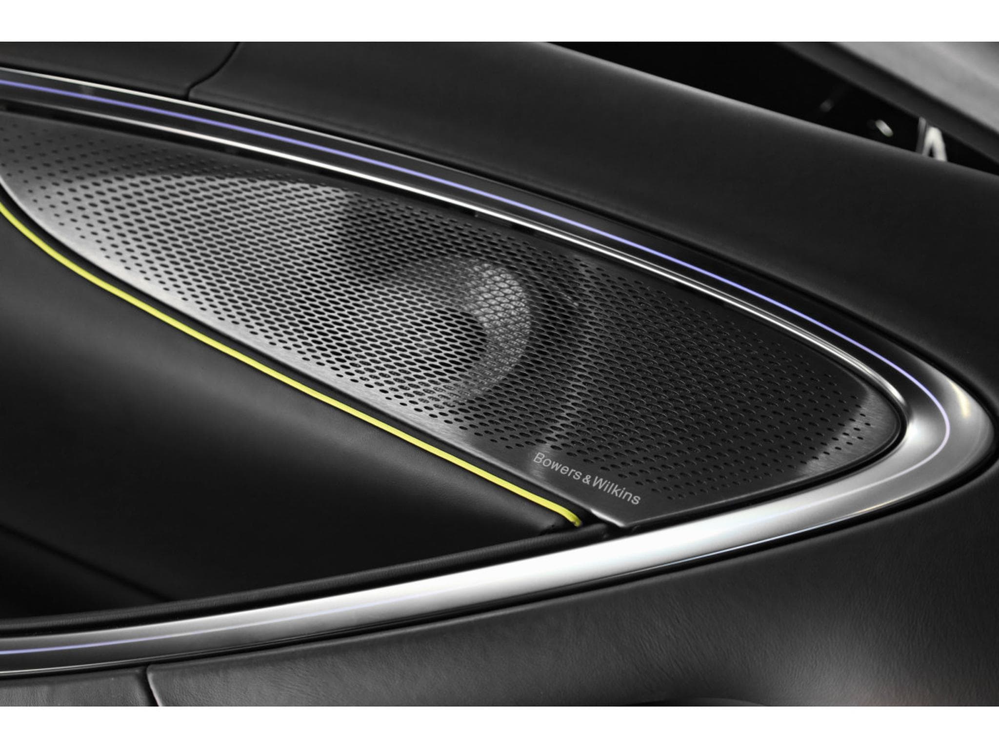McLaren Artura Coupé V6 Hybrid (2023) - Photo 14