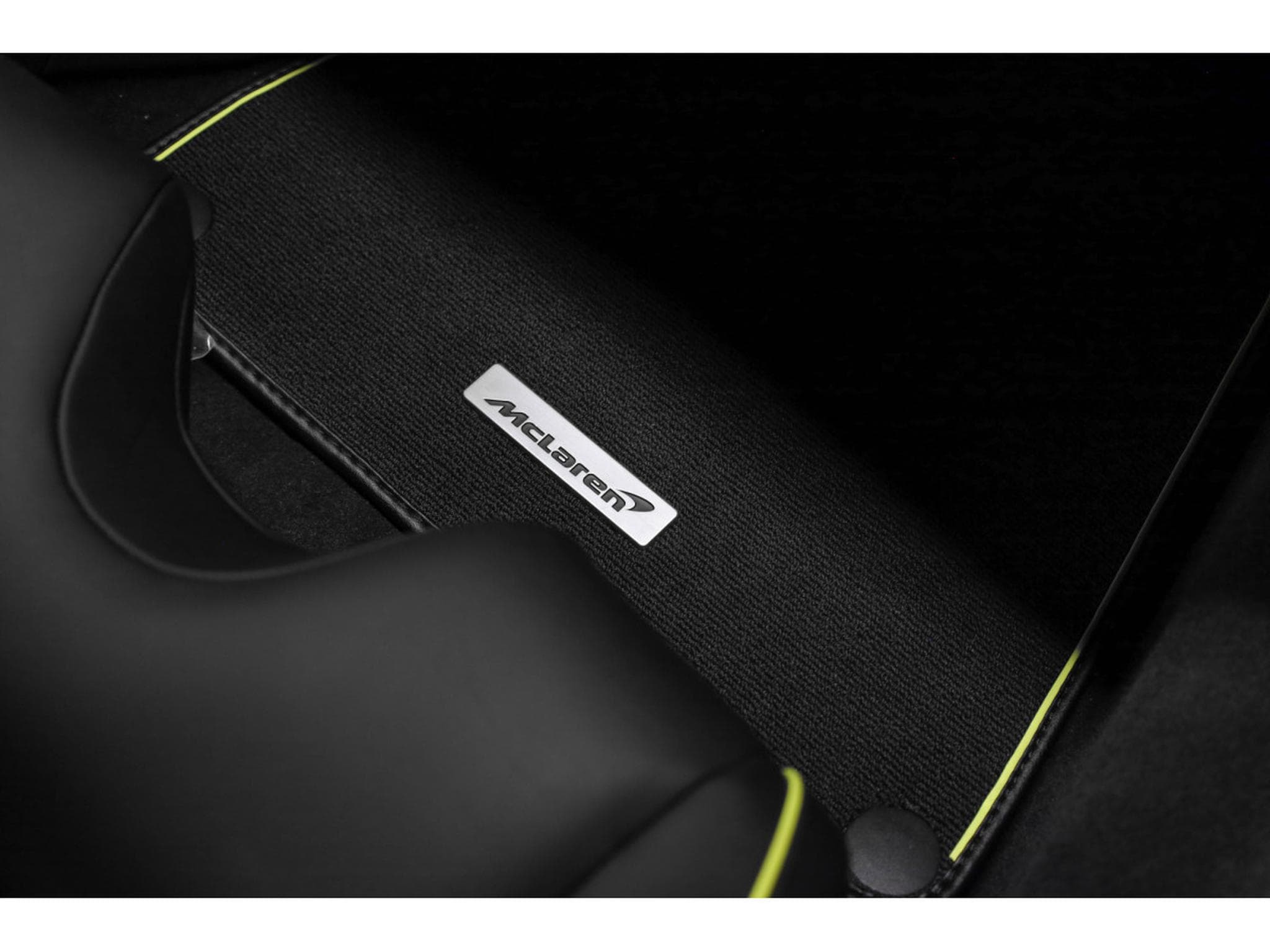 McLaren Artura Coupé V6 Hybrid (2023) - Photo 18