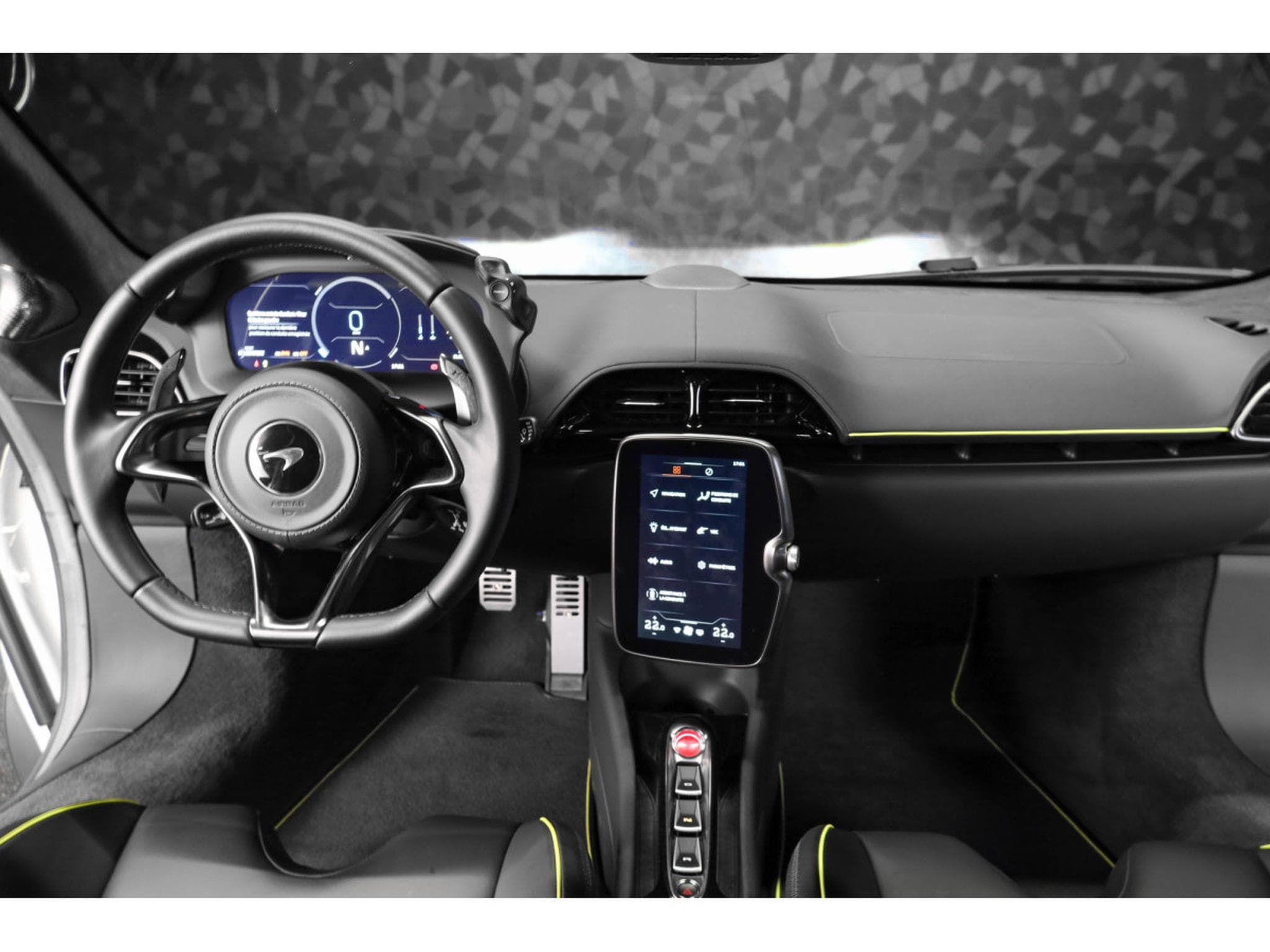McLaren Artura Coupé V6 Hybrid (2023) - Photo 17