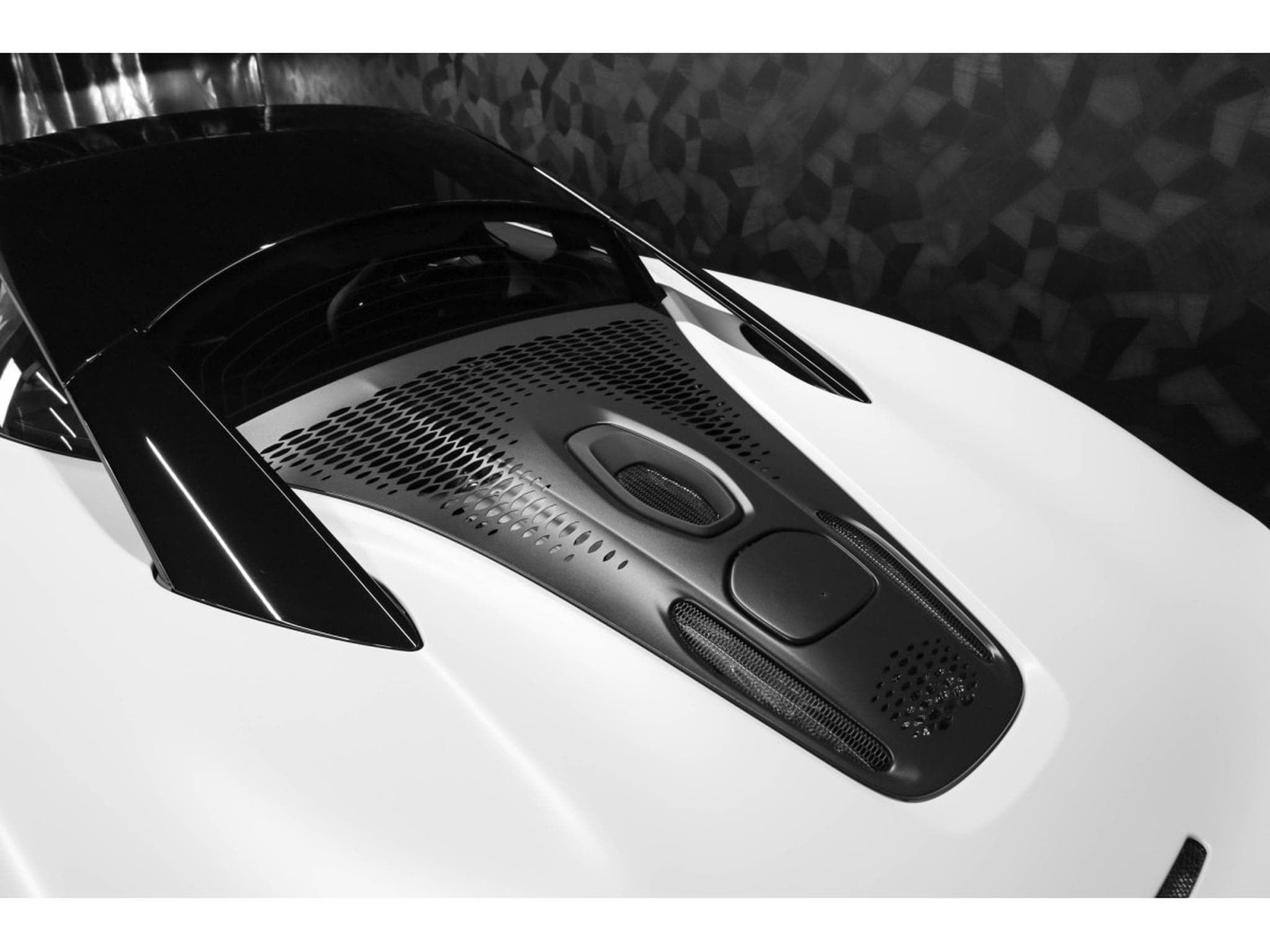 McLaren Artura Coupé V6 Hybrid (2023) - Photo 19