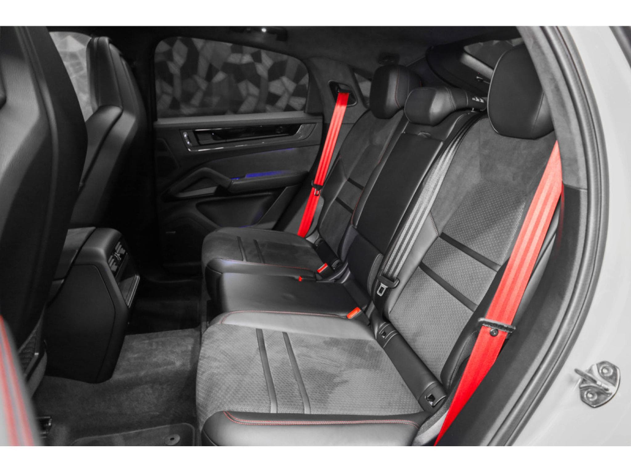 Porsche Cayenne GTS Coupé 4.0 V8 (2025) - Photo 11