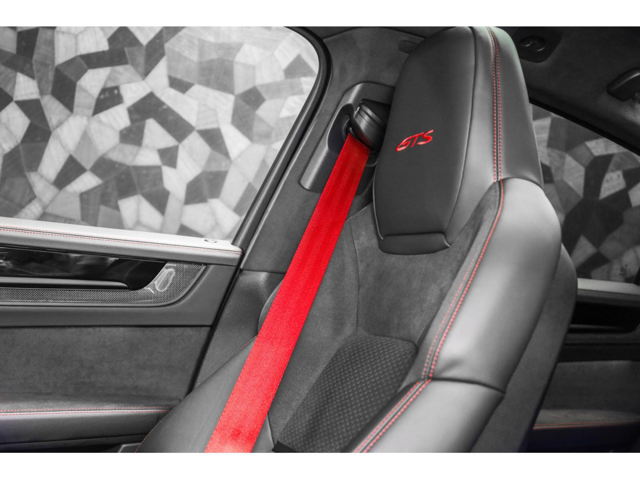 Porsche Cayenne GTS Coupé 4.0 V8 (2025) - Photo 21