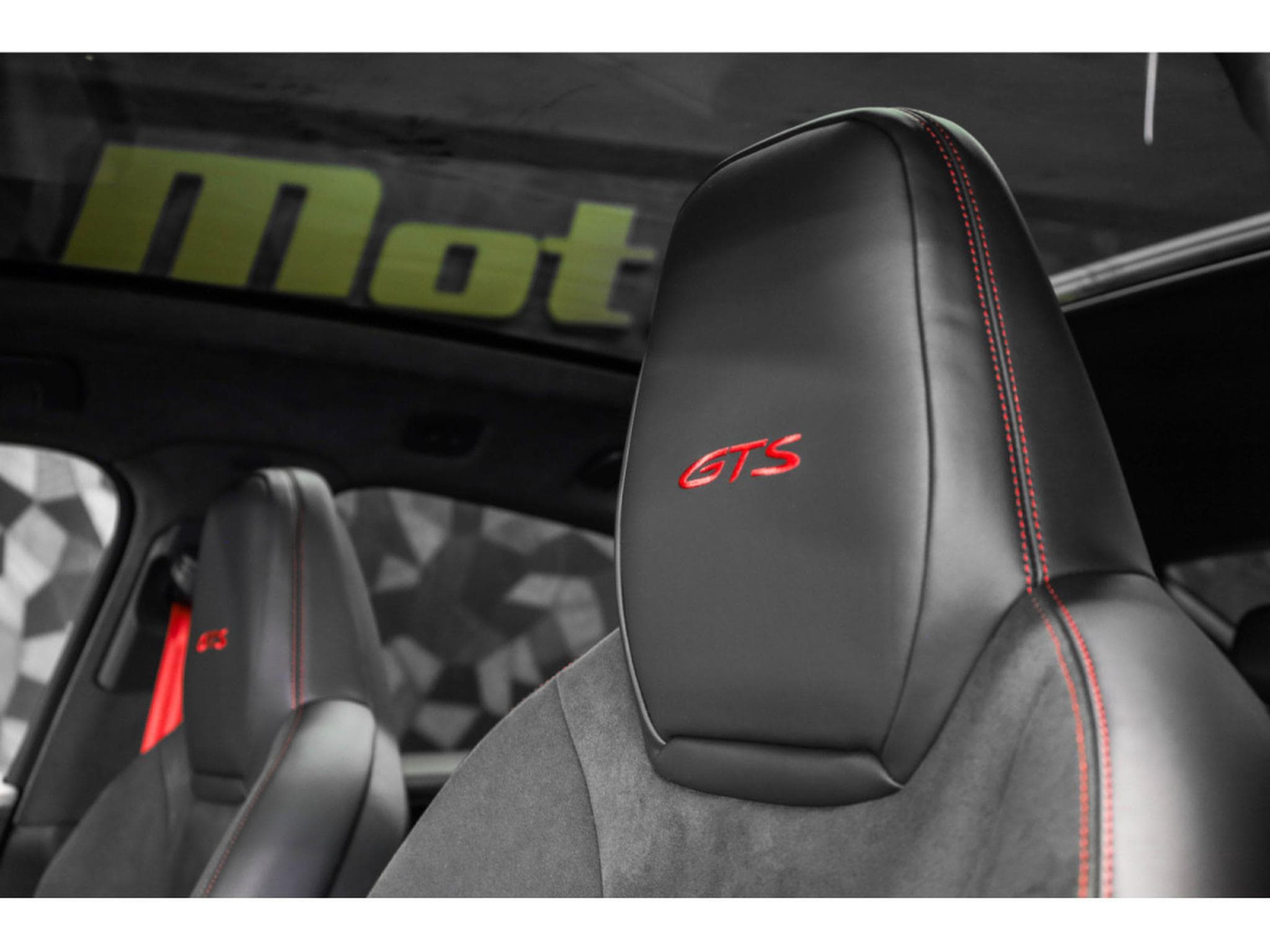Porsche Cayenne GTS Coupé 4.0 V8 (2025) - Photo 26