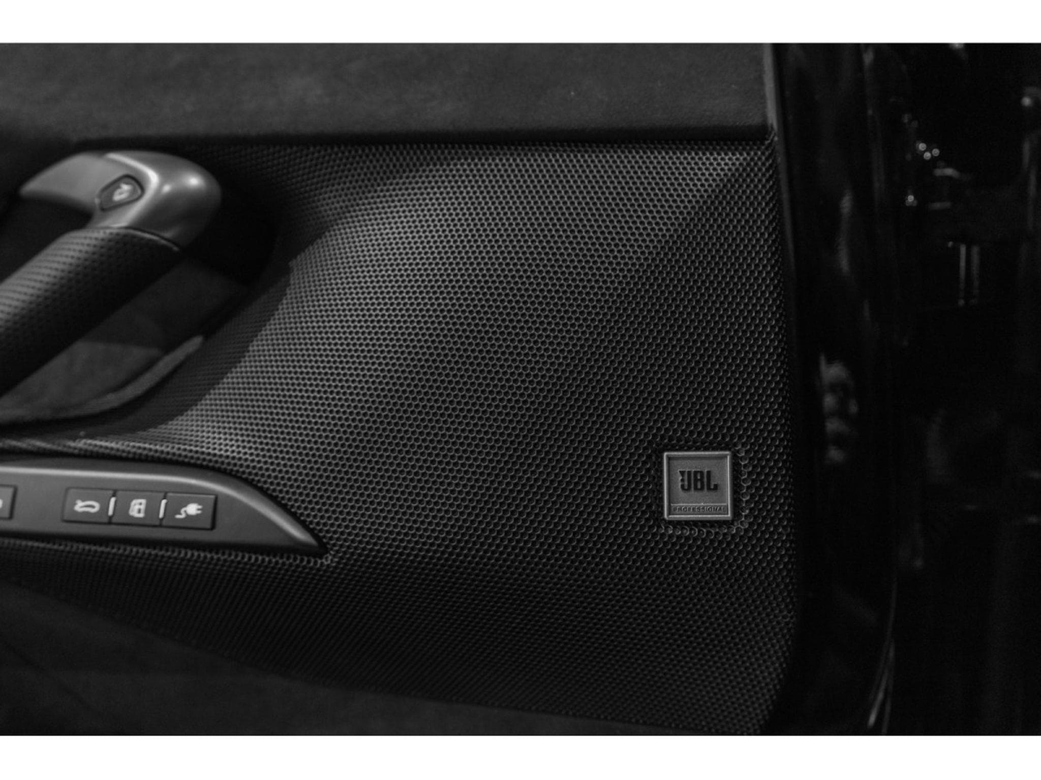 Ferrari 296 GTS NERO DS 1250 V6 BI-TURBO (2025) - Photo 21