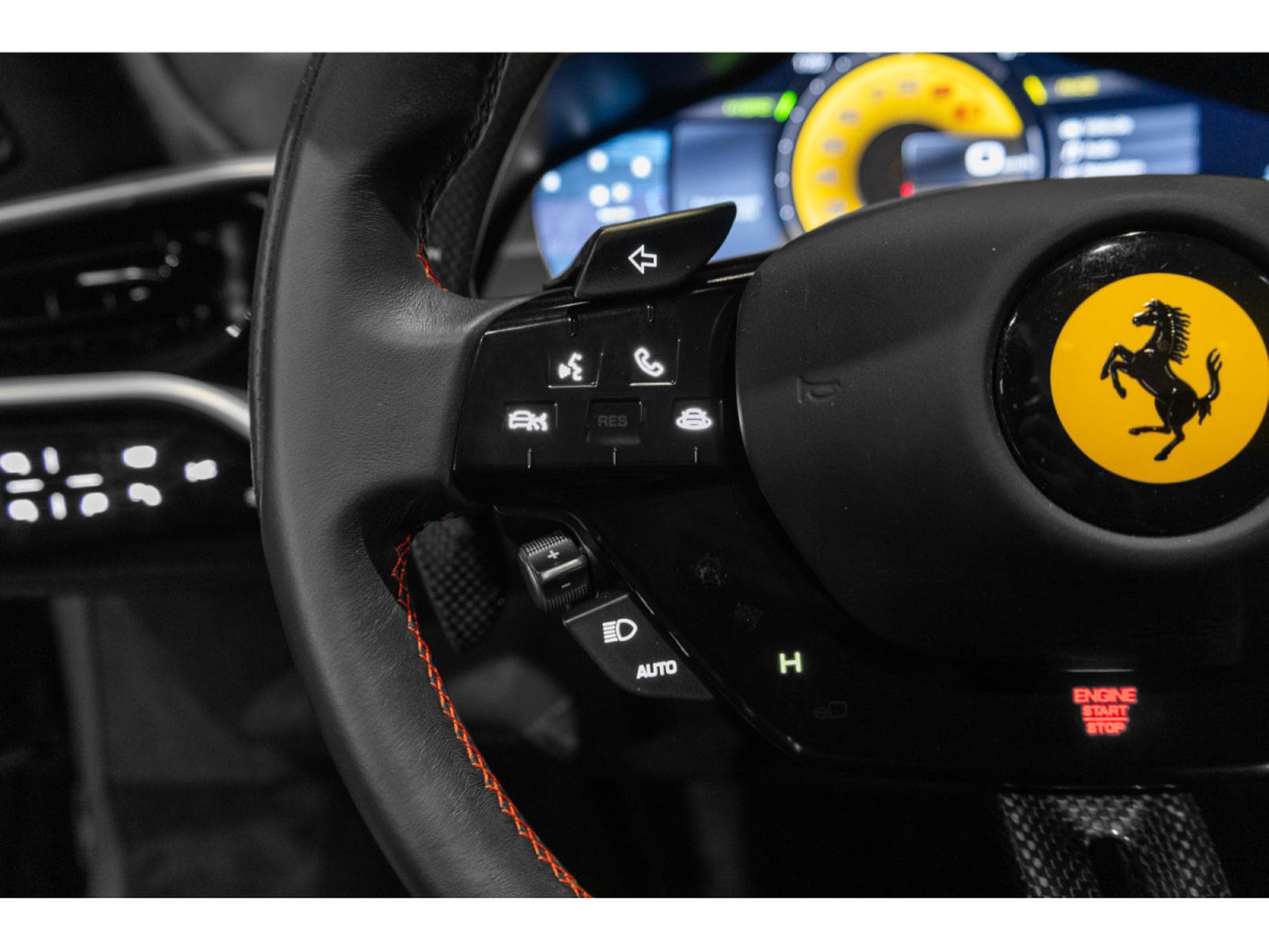 Ferrari 296 GTS NERO DS 1250 V6 BI-TURBO (2025) - Photo 25