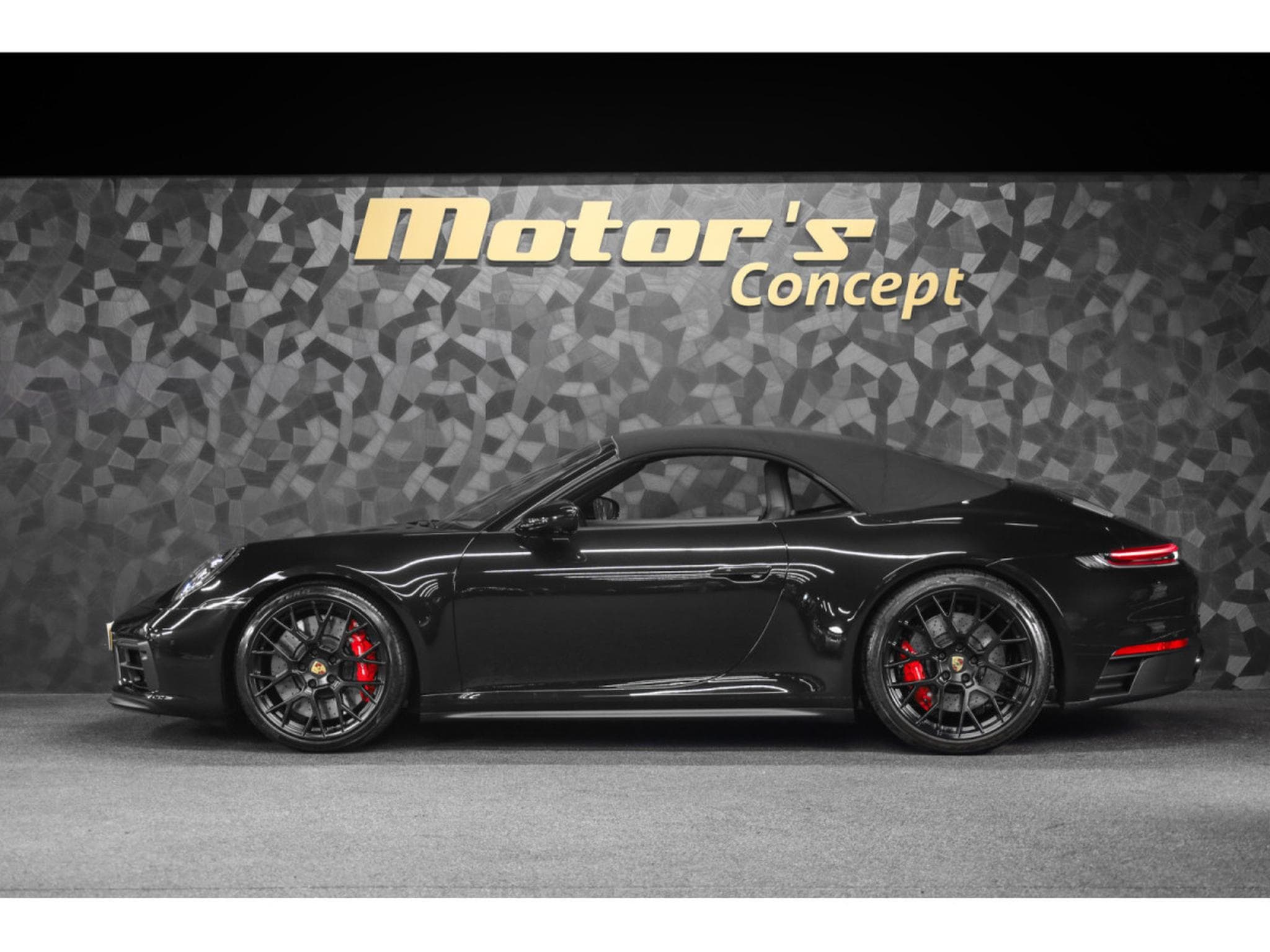 Porsche 911 .1 CARRERA GTS CABRIOLET PDK (2024) - Photo 2