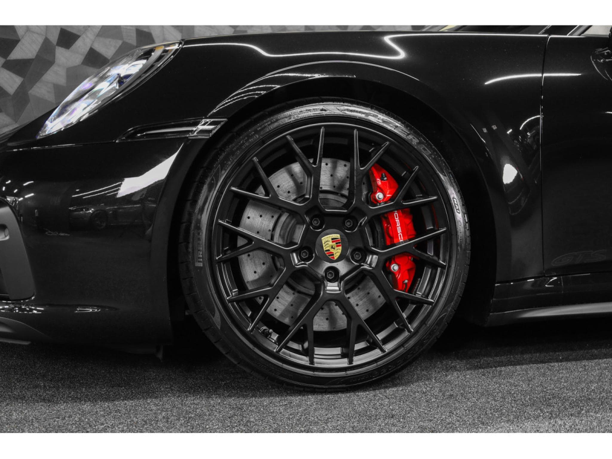 Porsche 911 .1 CARRERA GTS CABRIOLET PDK (2024) - Photo 11