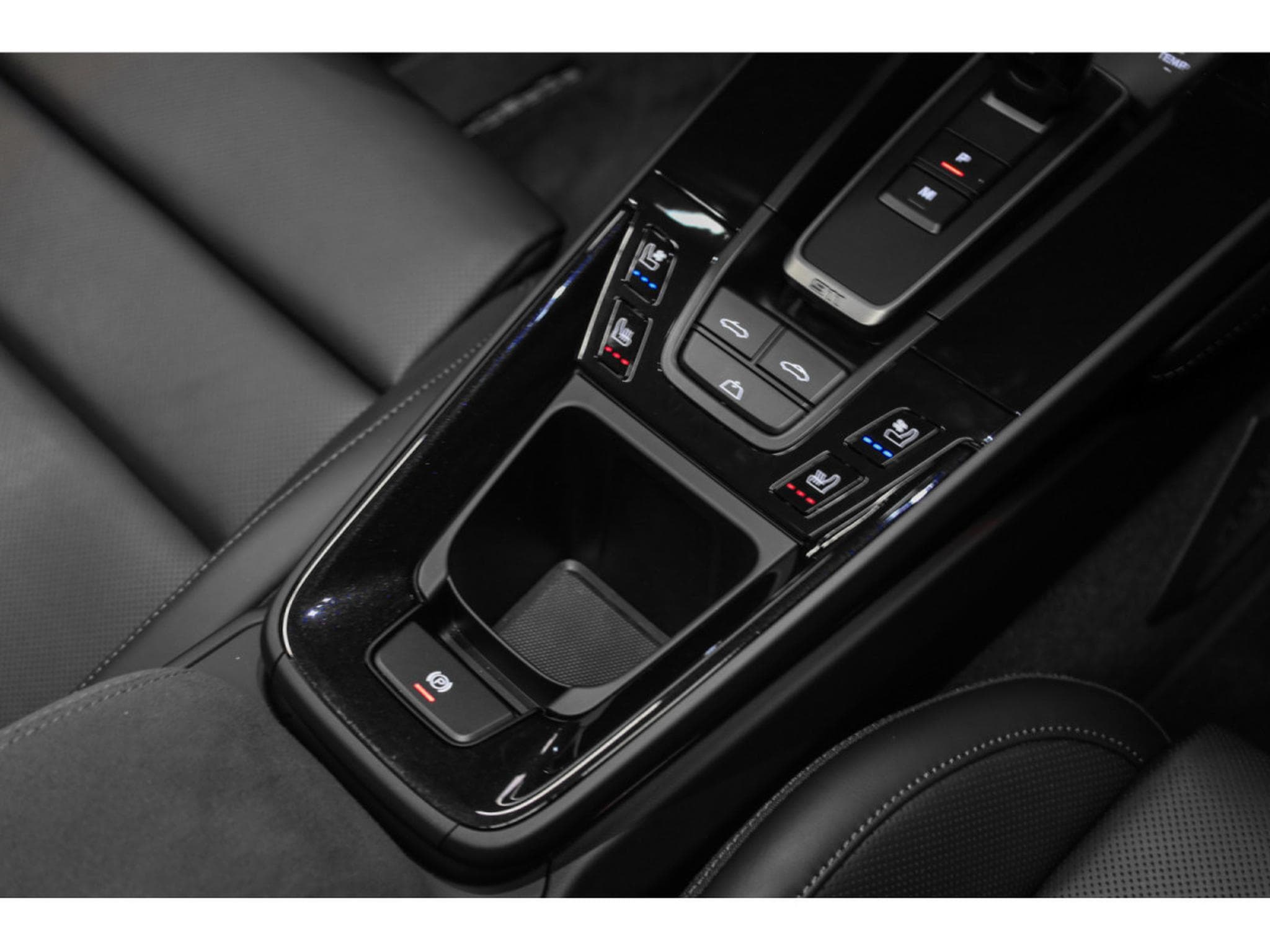 Porsche 911 .1 CARRERA GTS CABRIOLET PDK (2024) - Photo 16
