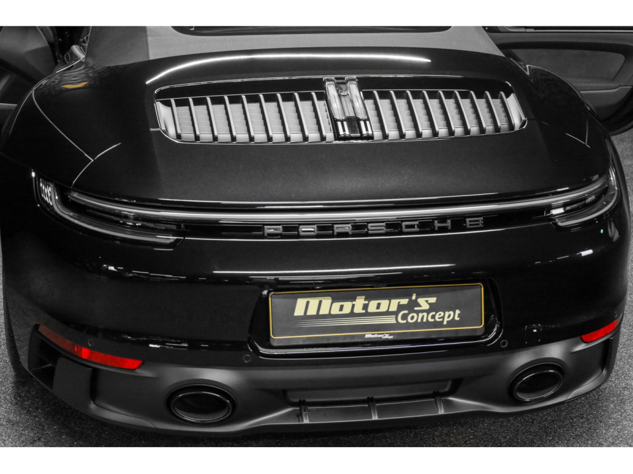 Porsche 911 .1 CARRERA GTS CABRIOLET PDK (2024) - Photo 20