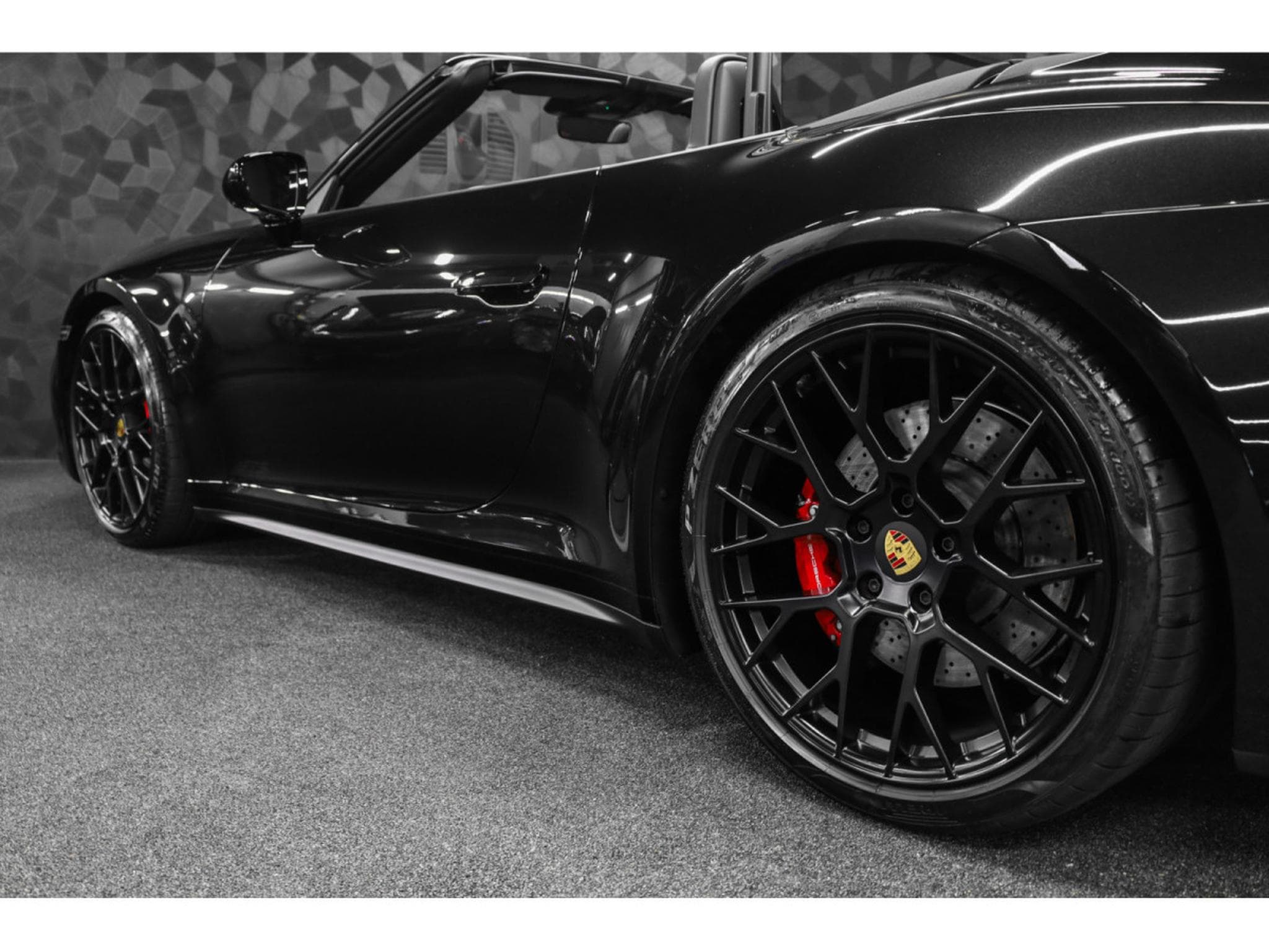 Porsche 911 .1 CARRERA GTS CABRIOLET PDK (2024) - Photo 26