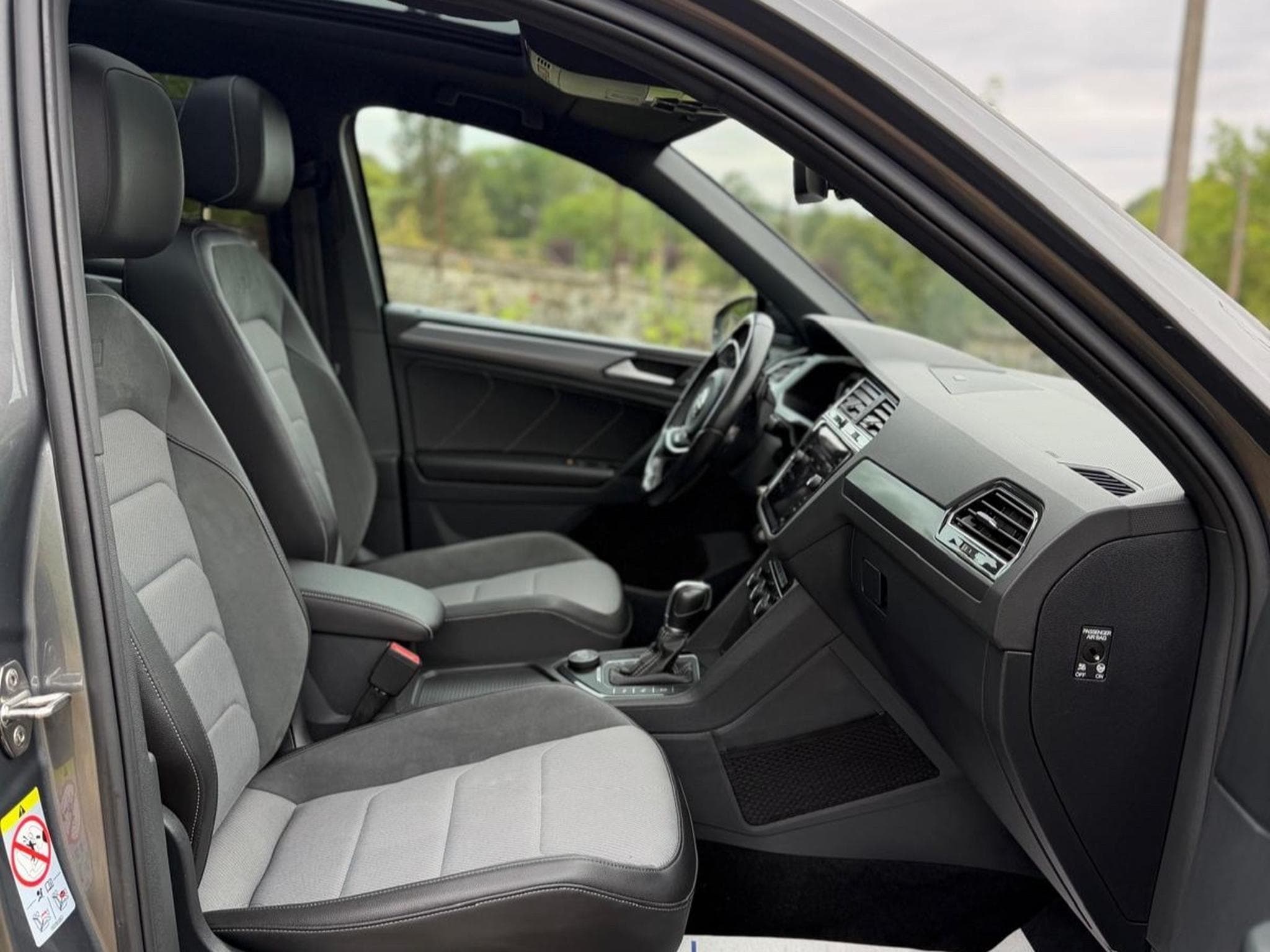 VW Tiguan R-line (2019) - Photo 6