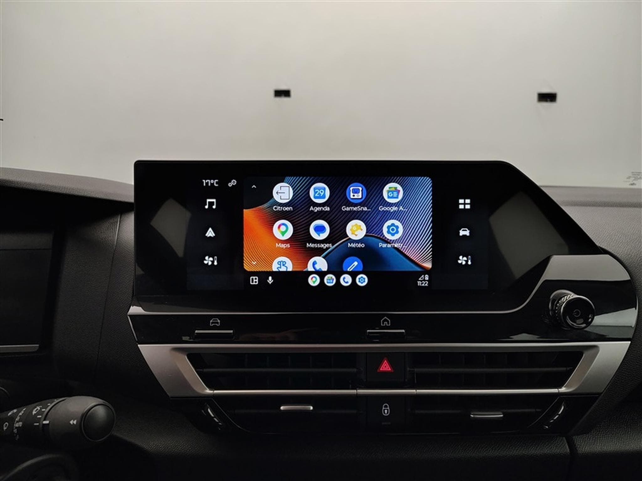 Citroen C4 1.2 PureTech Shine S&S °CARPLAY ° FULL LED ° PDC (2023) - Photo 19