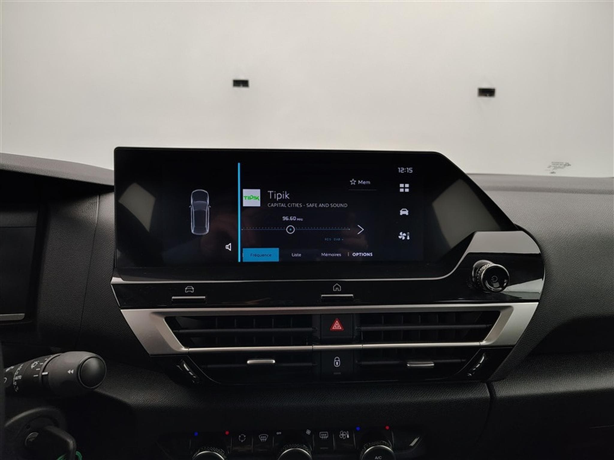Citroen C4 1.2 PureTech Shine S&S °CARPLAY ° FULL LED ° PDC (2023) - Photo 17