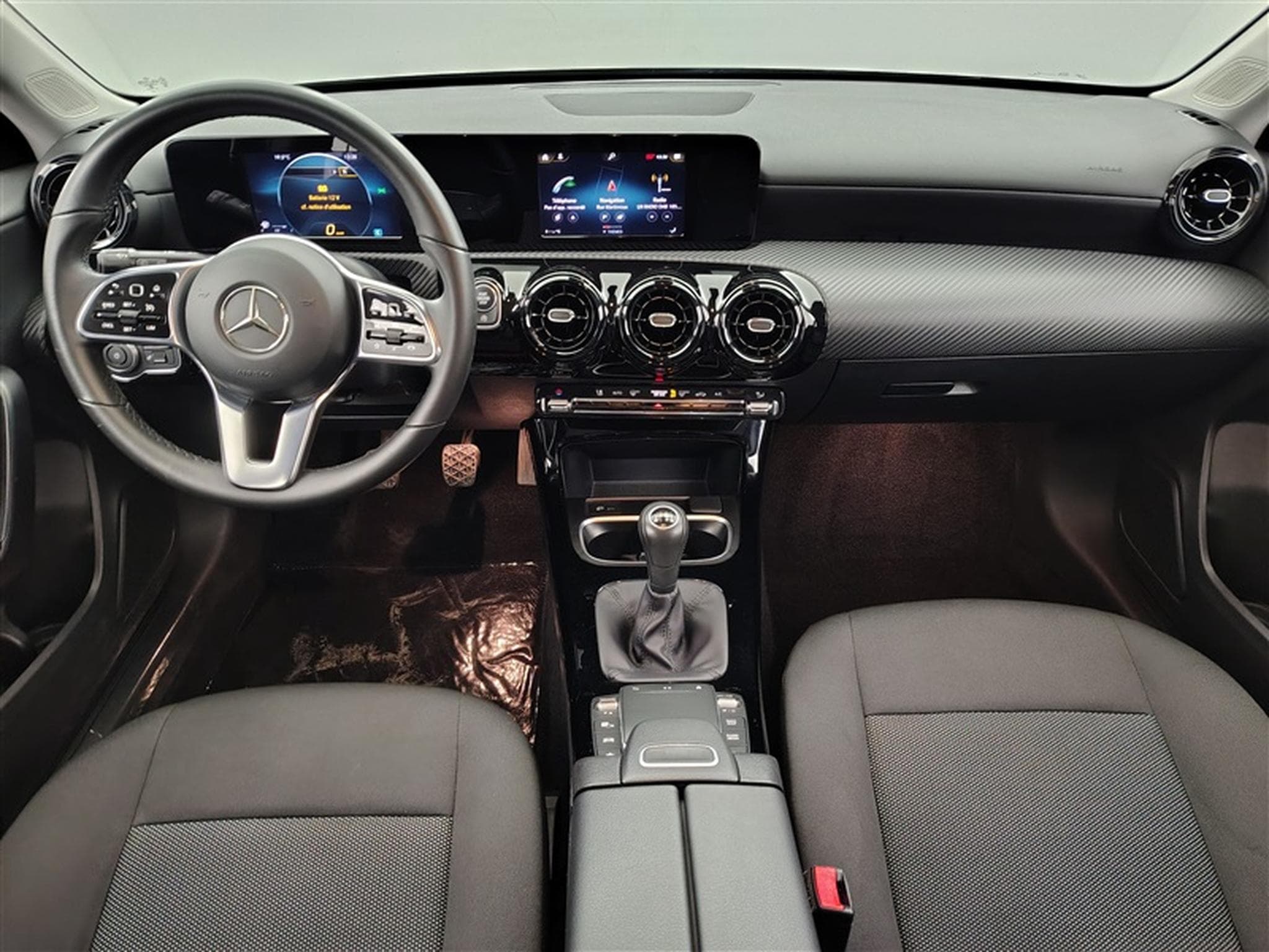 Mercedes A 180 180 Business Solution NAVI/FULL LED/JA/PDC AV AR (2022) - Photo 8
