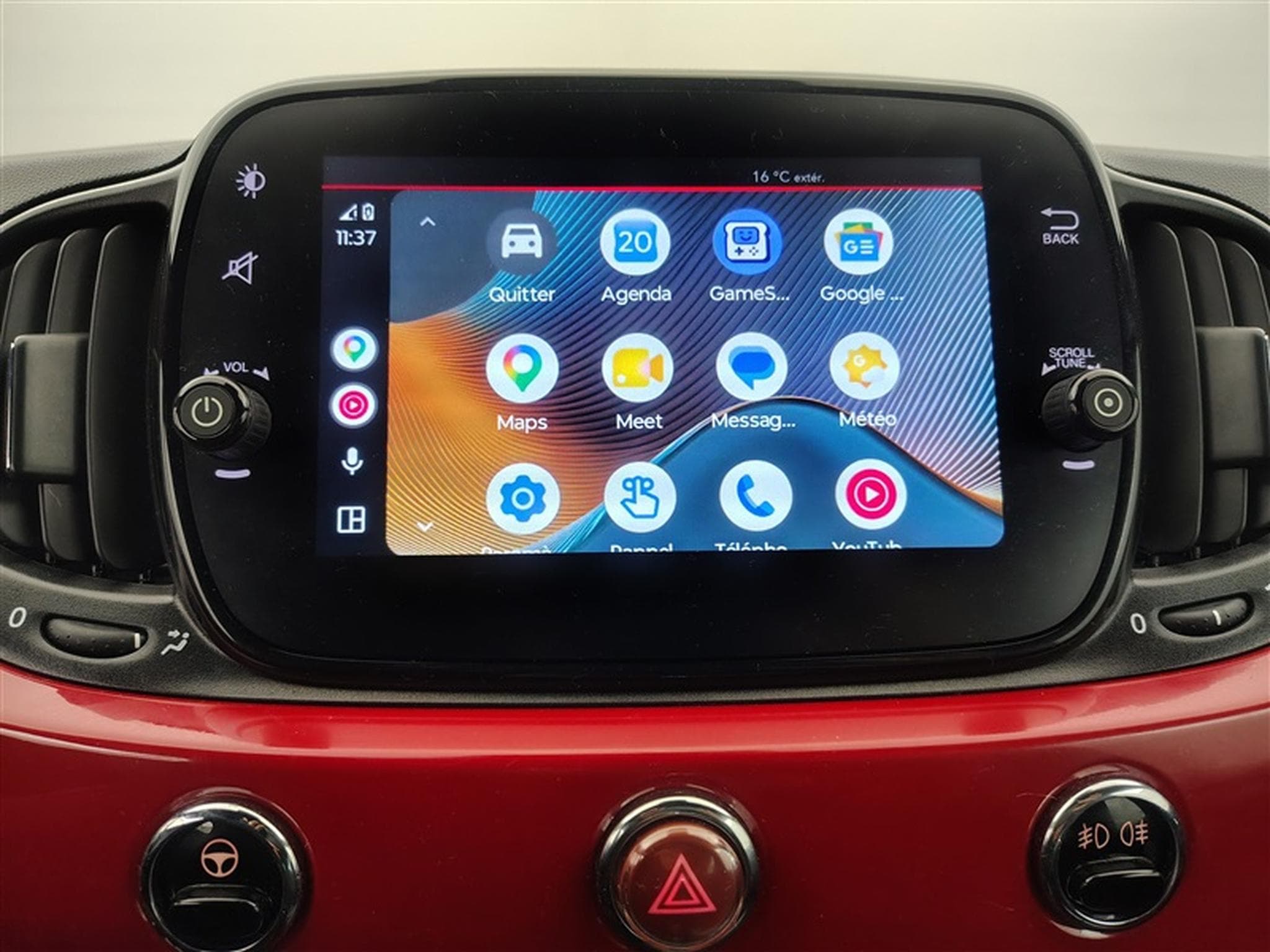 Fiat 500 1.0i MHEV Connect CARPLAY / CLIM / PDC (2023) - Photo 18
