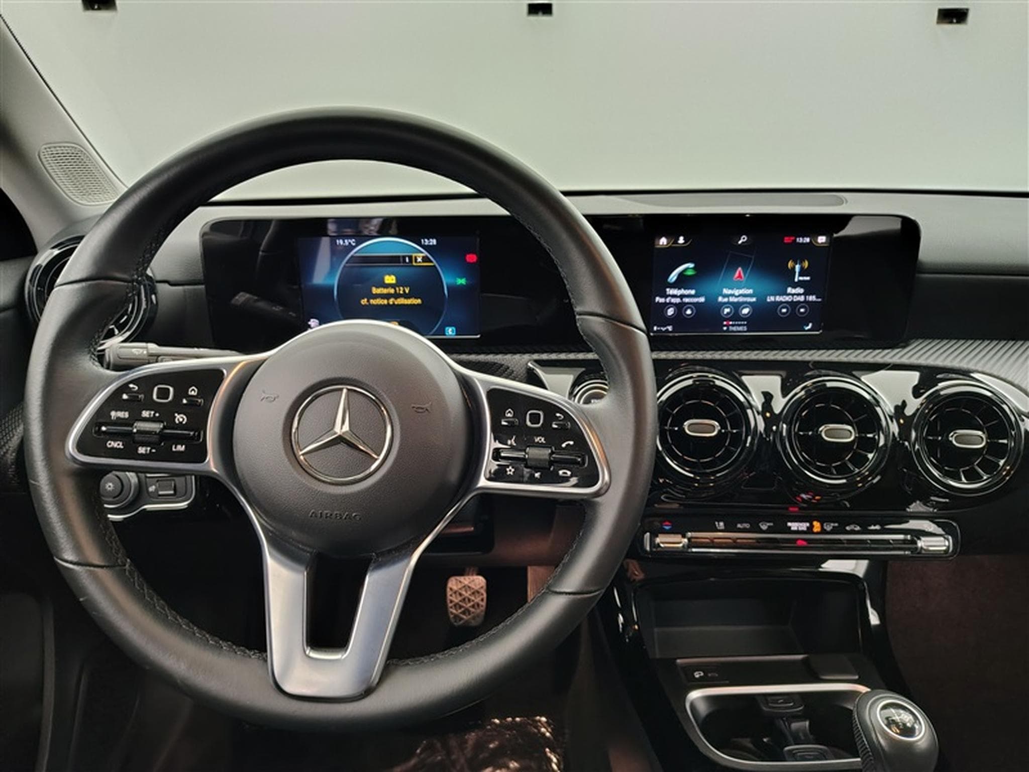 Mercedes A 180 180 Business Solution NAVI/FULL LED/JA/PDC AV AR (2022) - Photo 9