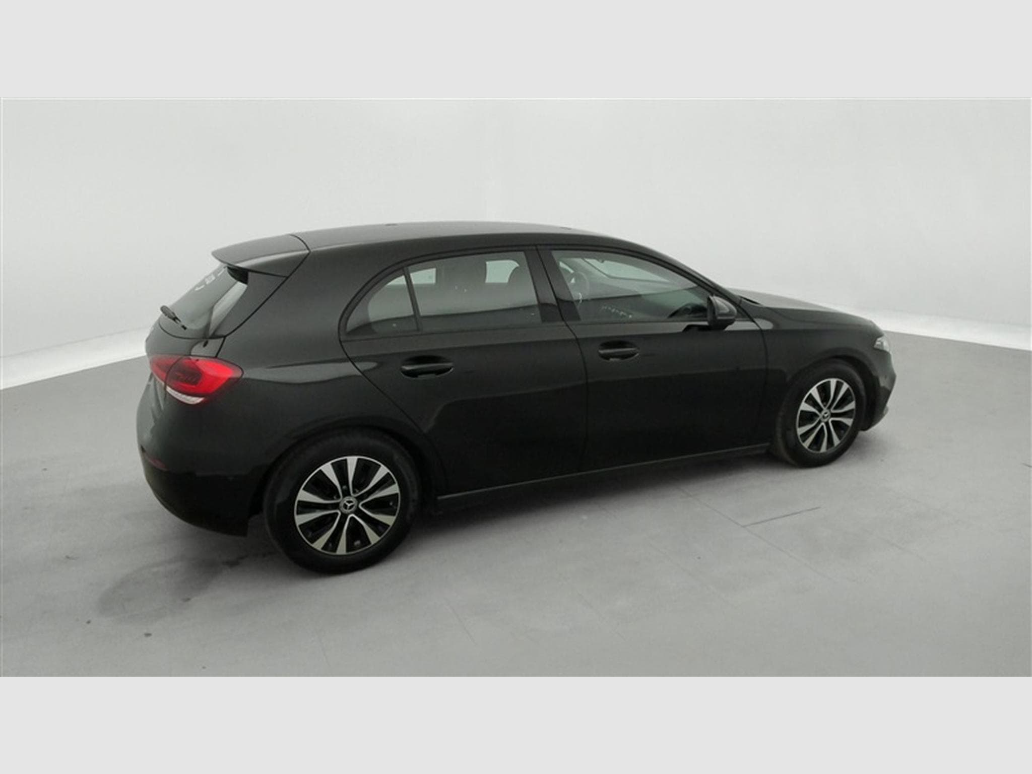 Mercedes A 180 180 Business Solution NAVI/FULL LED/JA/PDC AV AR (2022) - Photo 25