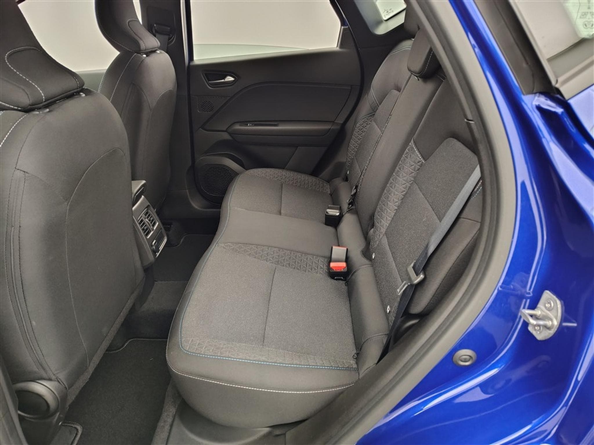 Renault Captur 1.0 TCe CLIM/PCD/CAMERA (2025) - Photo 13