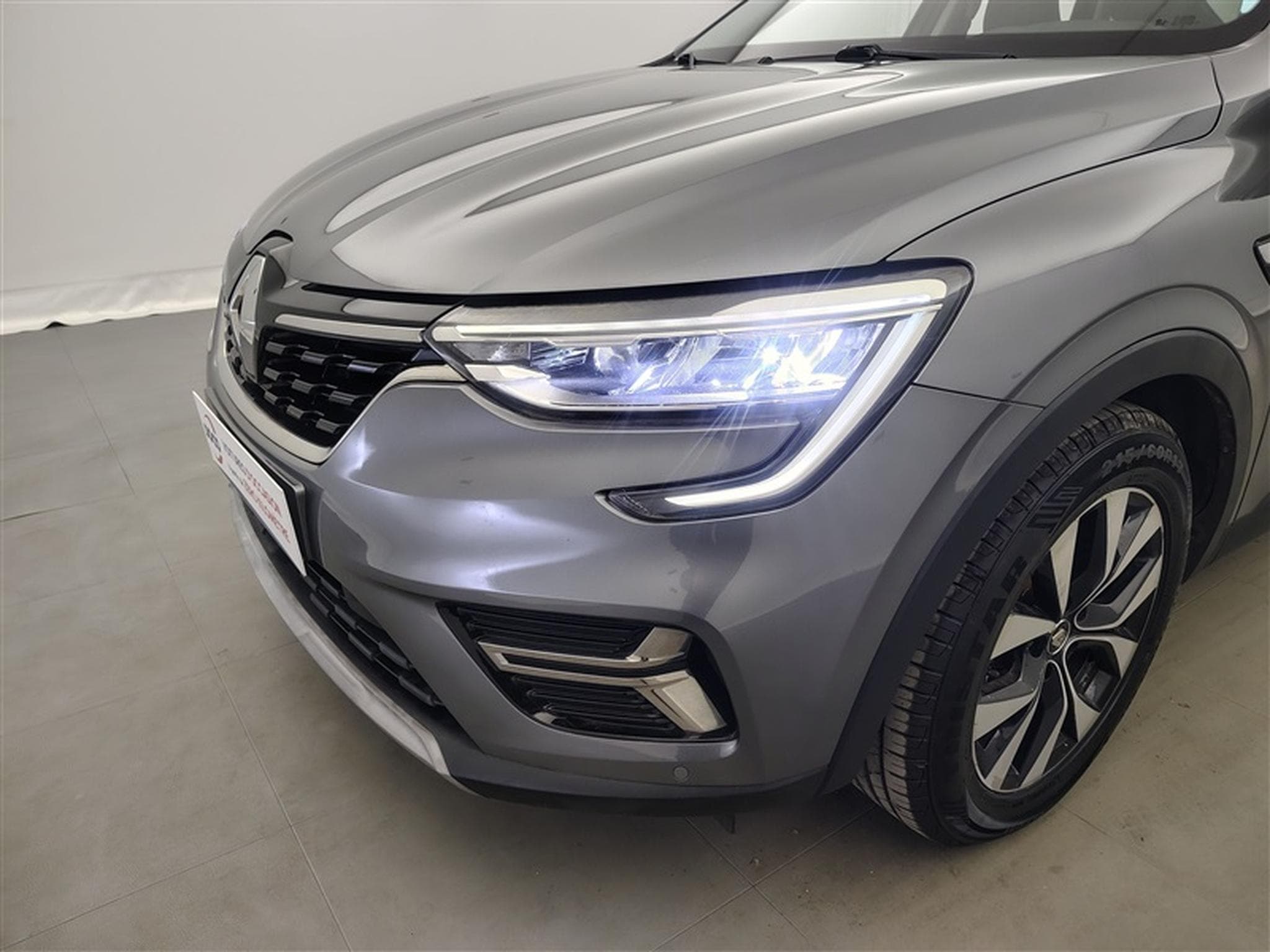 Renault Arkana 1.3 TCe 140cv EDC Evolution NAVI / FULL LED / CAMERA / JA 17 (2023) - Photo 15