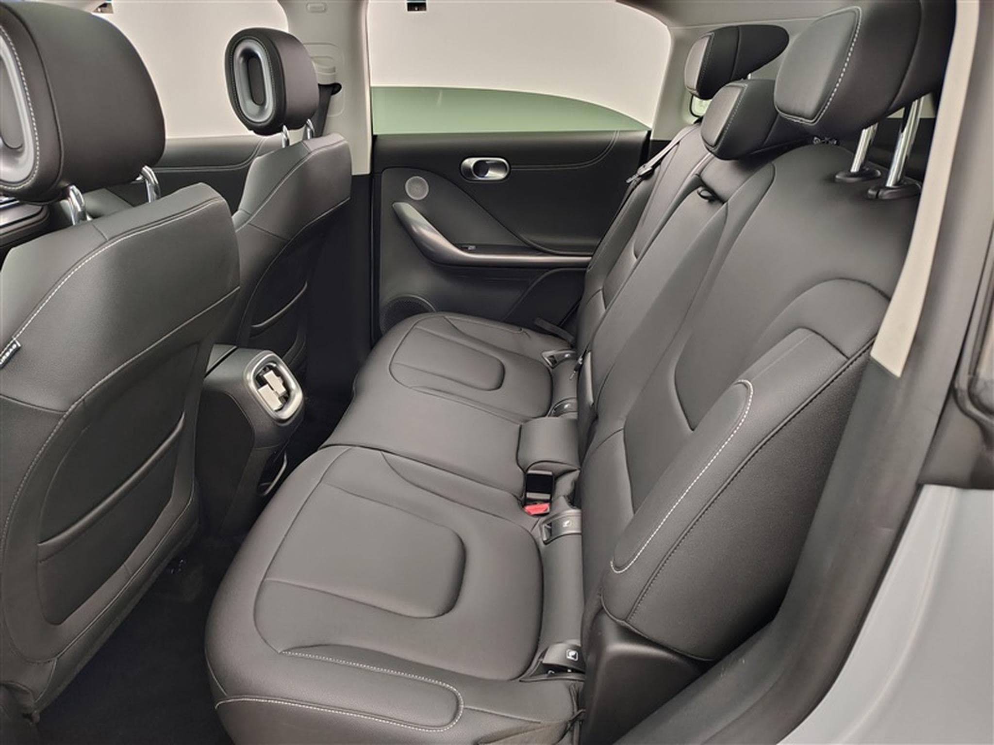 Smart #1 Smart #1 66 kWh Pro+/CUIR/NAVI/PANO/FULL LED (2024) - Photo 13