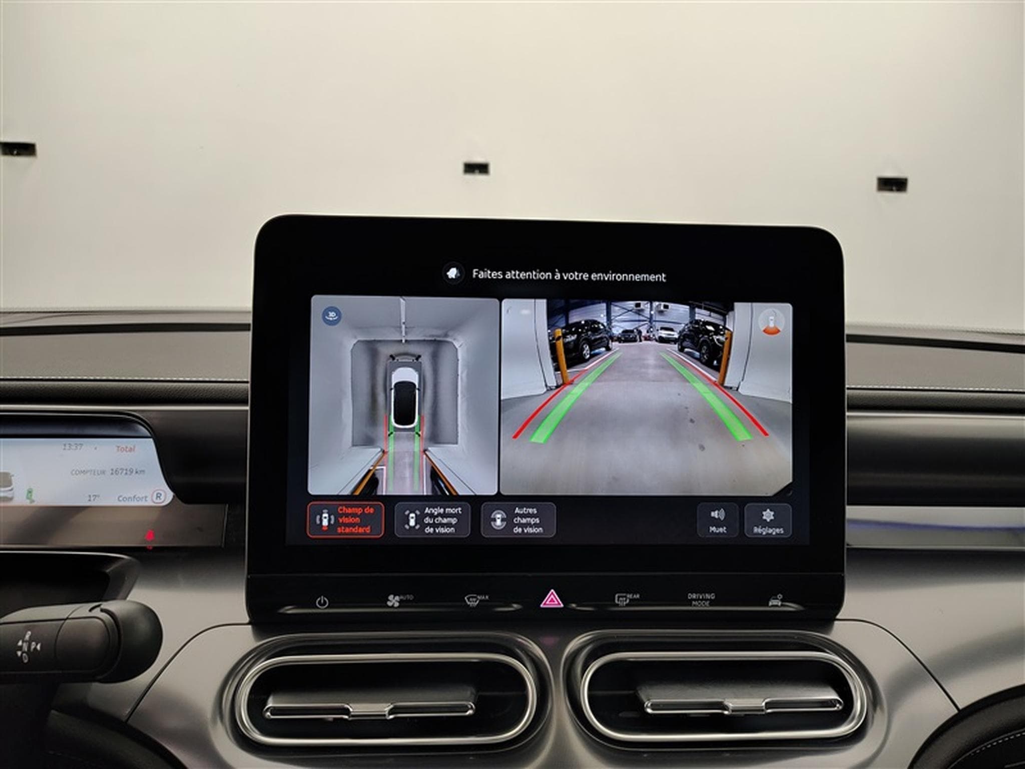 Smart #1 Smart #1 66 kWh Pro+/CUIR/NAVI/PANO/FULL LED (2024) - Photo 18