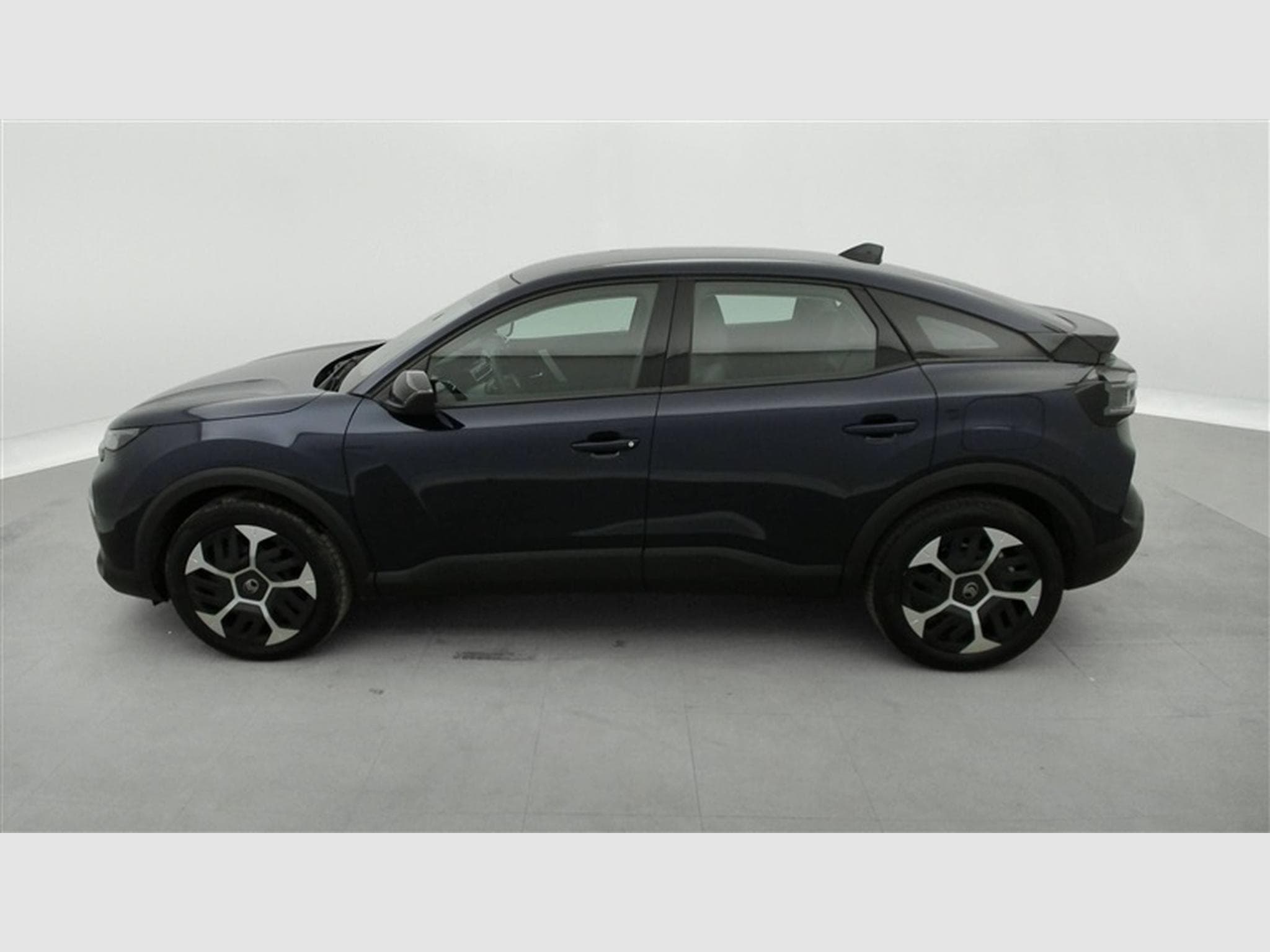 Citroen C4 1.2 Hybrid 145cv e-DCS6 Plus NAVI / FULL LED / CAMERA (2025) - Photo 3